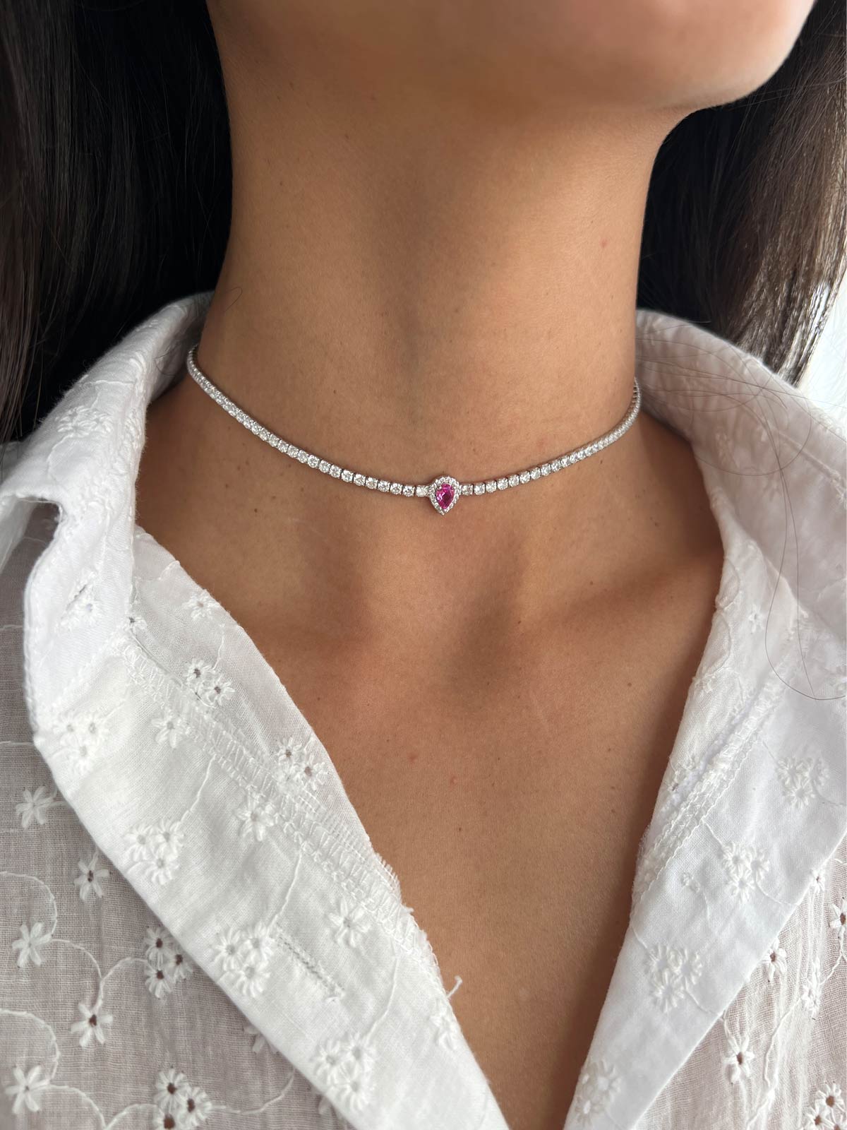 שרשרת צ'וקר טניס טיפה ורודה משובצת