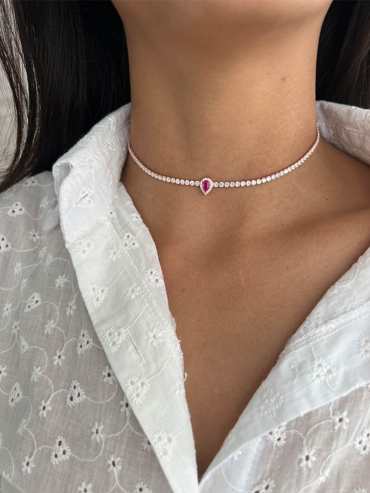 שרשרת צ'וקר טניס טיפה ורודה משובצת