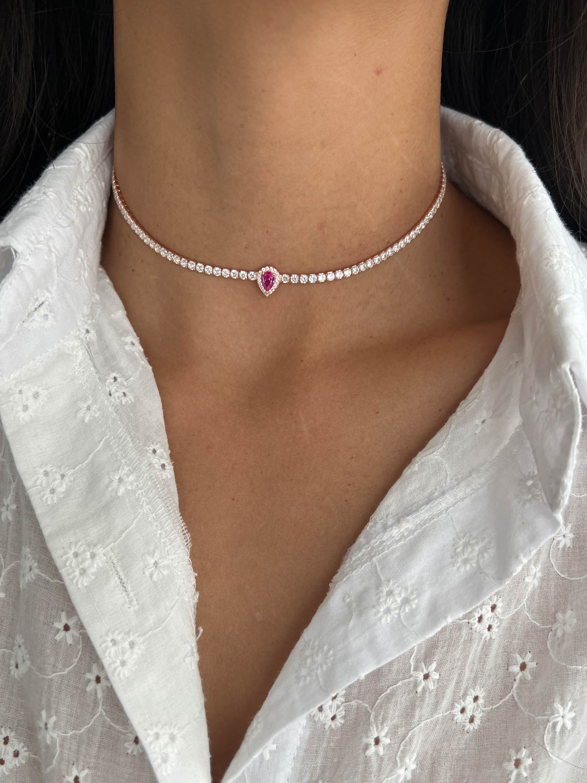 שרשרת צ'וקר טניס טיפה ורודה משובצת