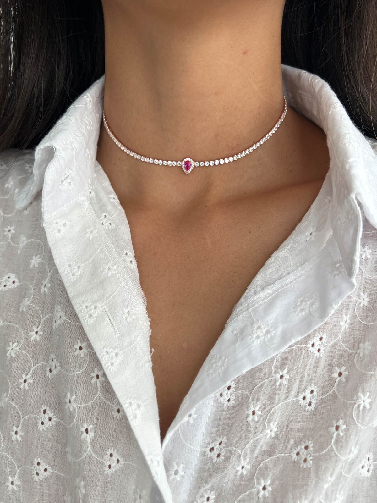 שרשרת צ'וקר טניס טיפה ורודה משובצת