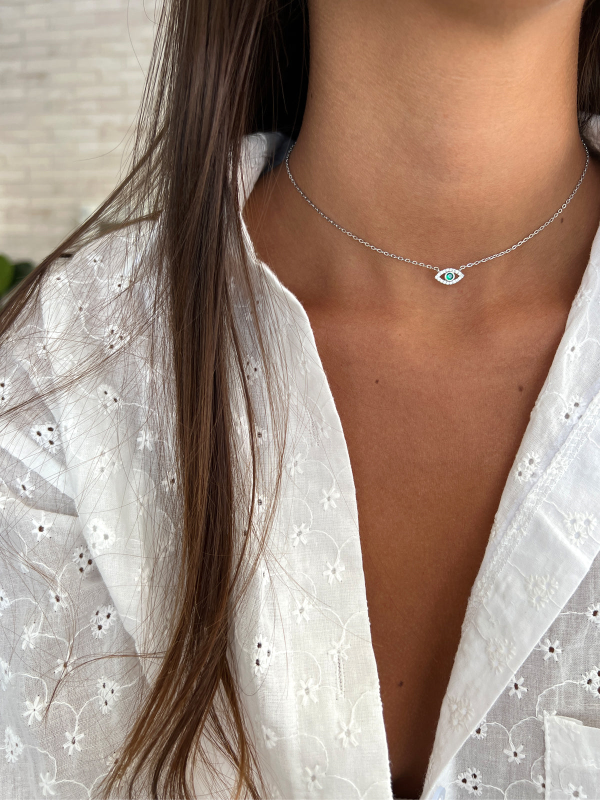 שרשרת צמודה עין קטנה אבן ירוקה