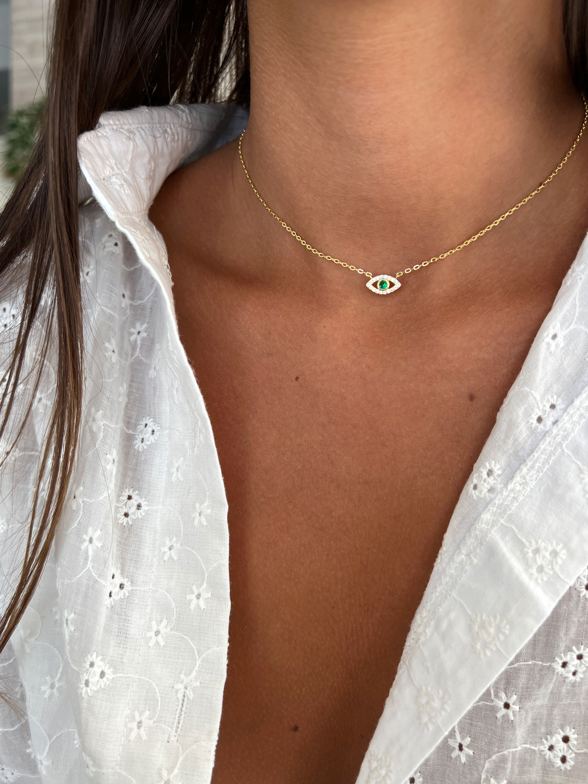 שרשרת צמודה עין קטנה אבן ירוקה