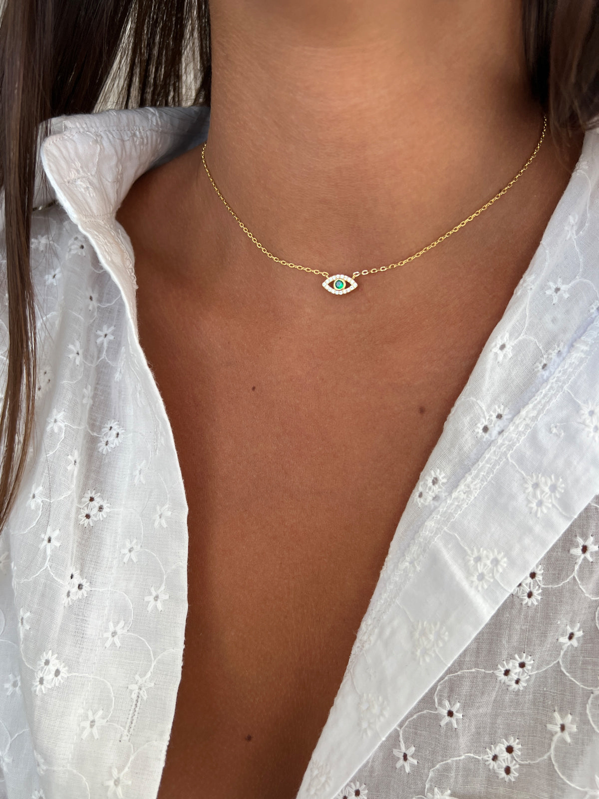 שרשרת צמודה עין קטנה אבן ירוקה