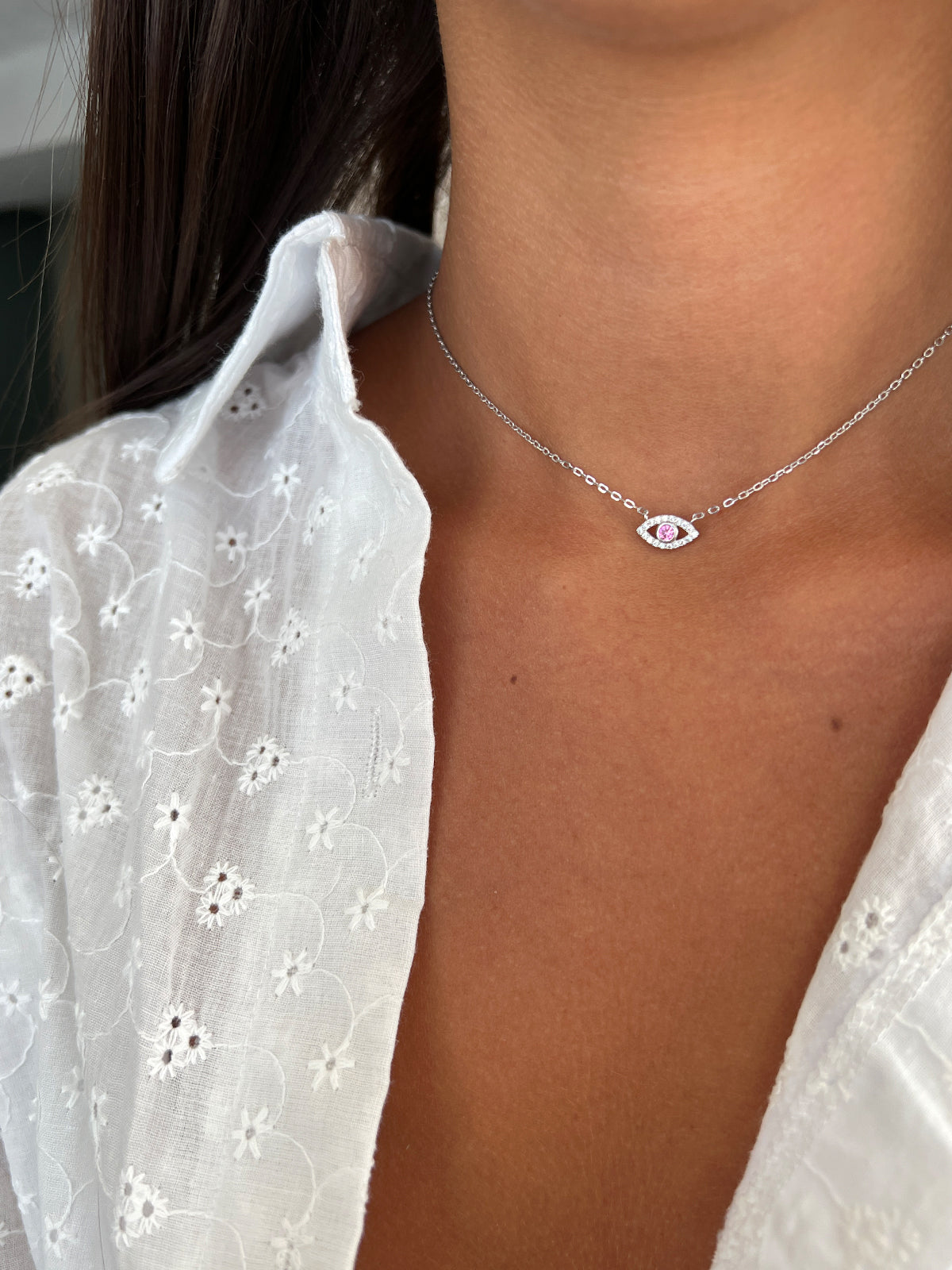 שרשרת צמודה עין קטנה אבן ורודה