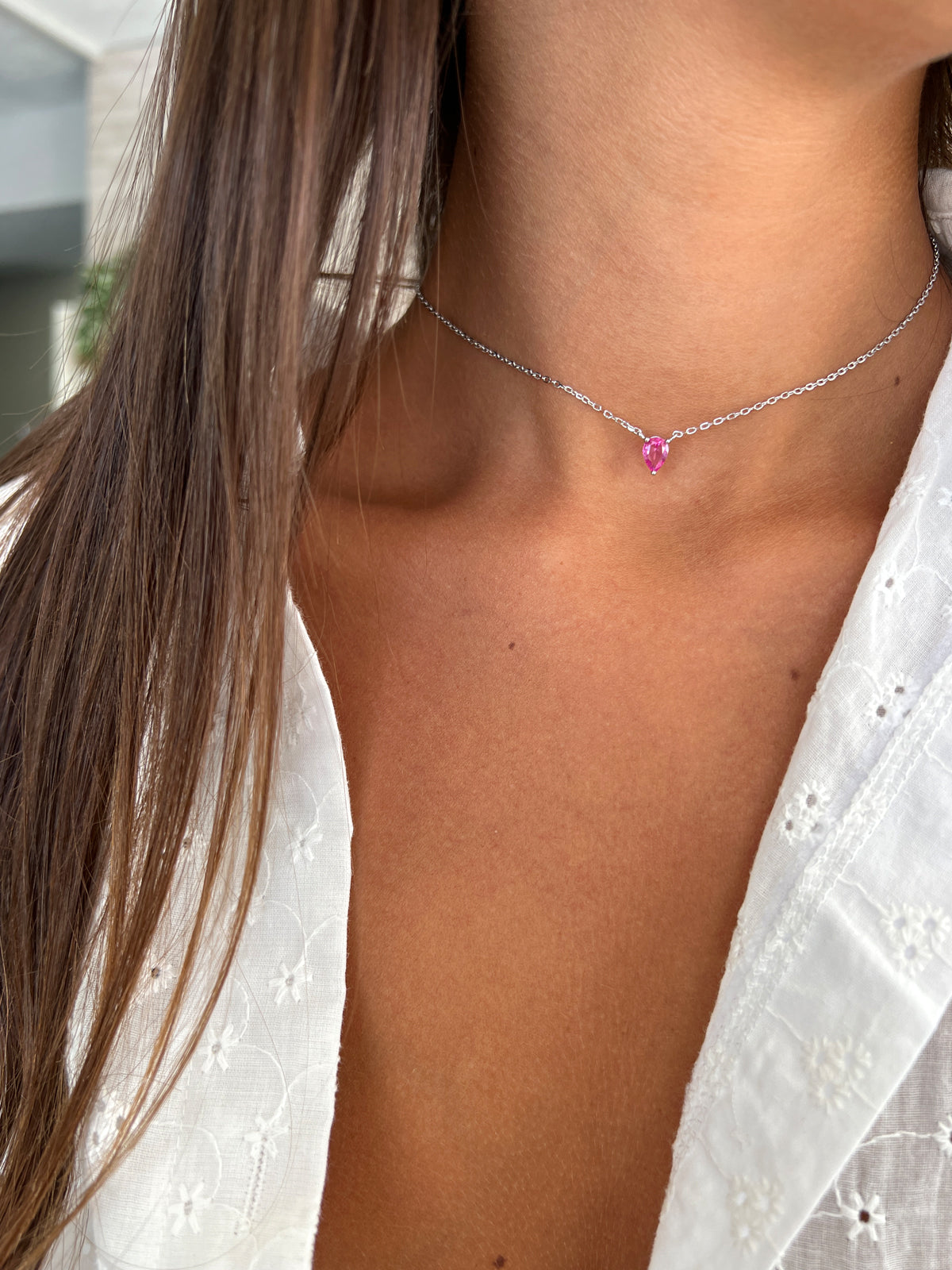 שרשרת צמודה סוליטר טיפה ורודה