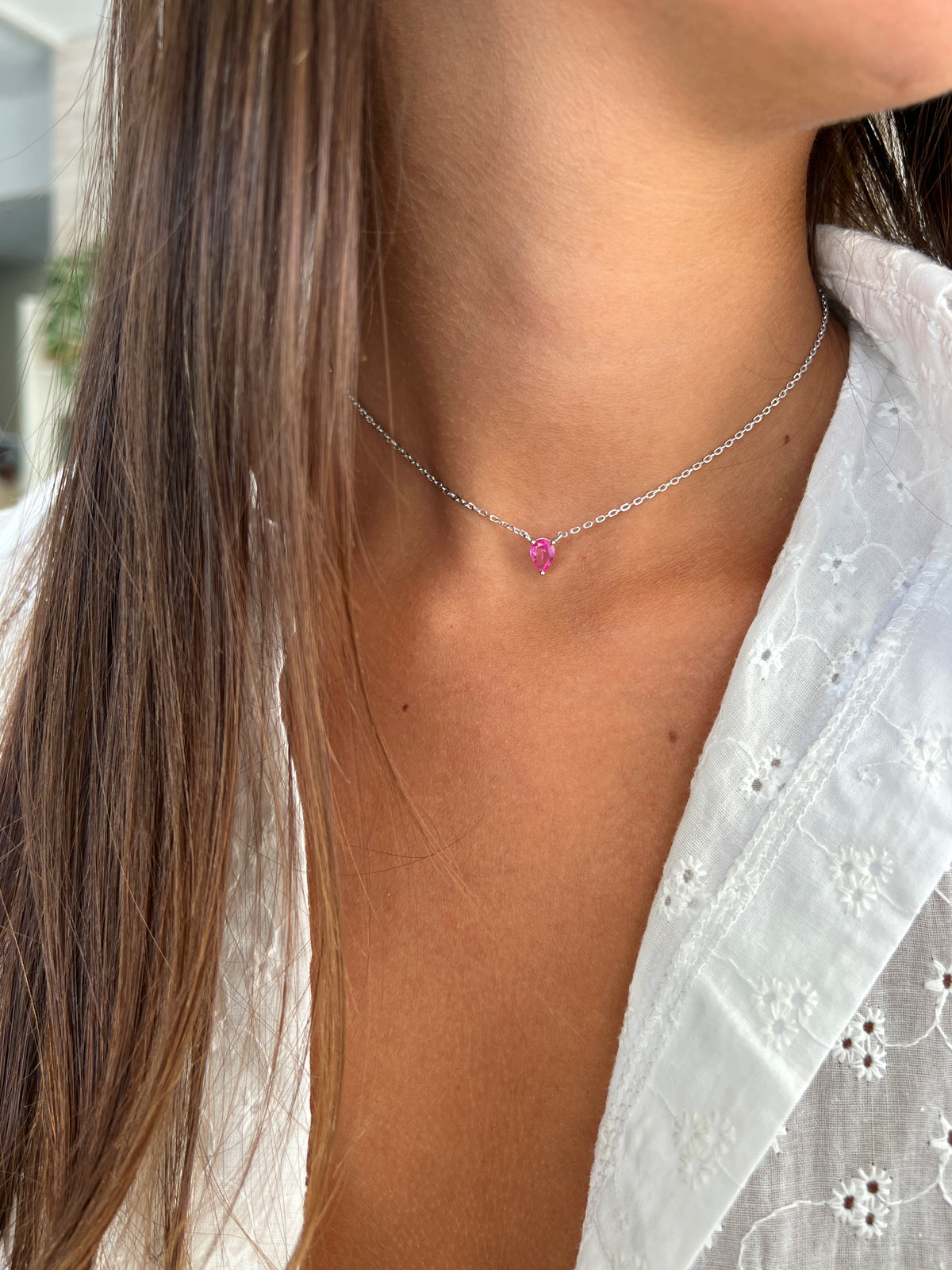 שרשרת צמודה סוליטר טיפה ורודה