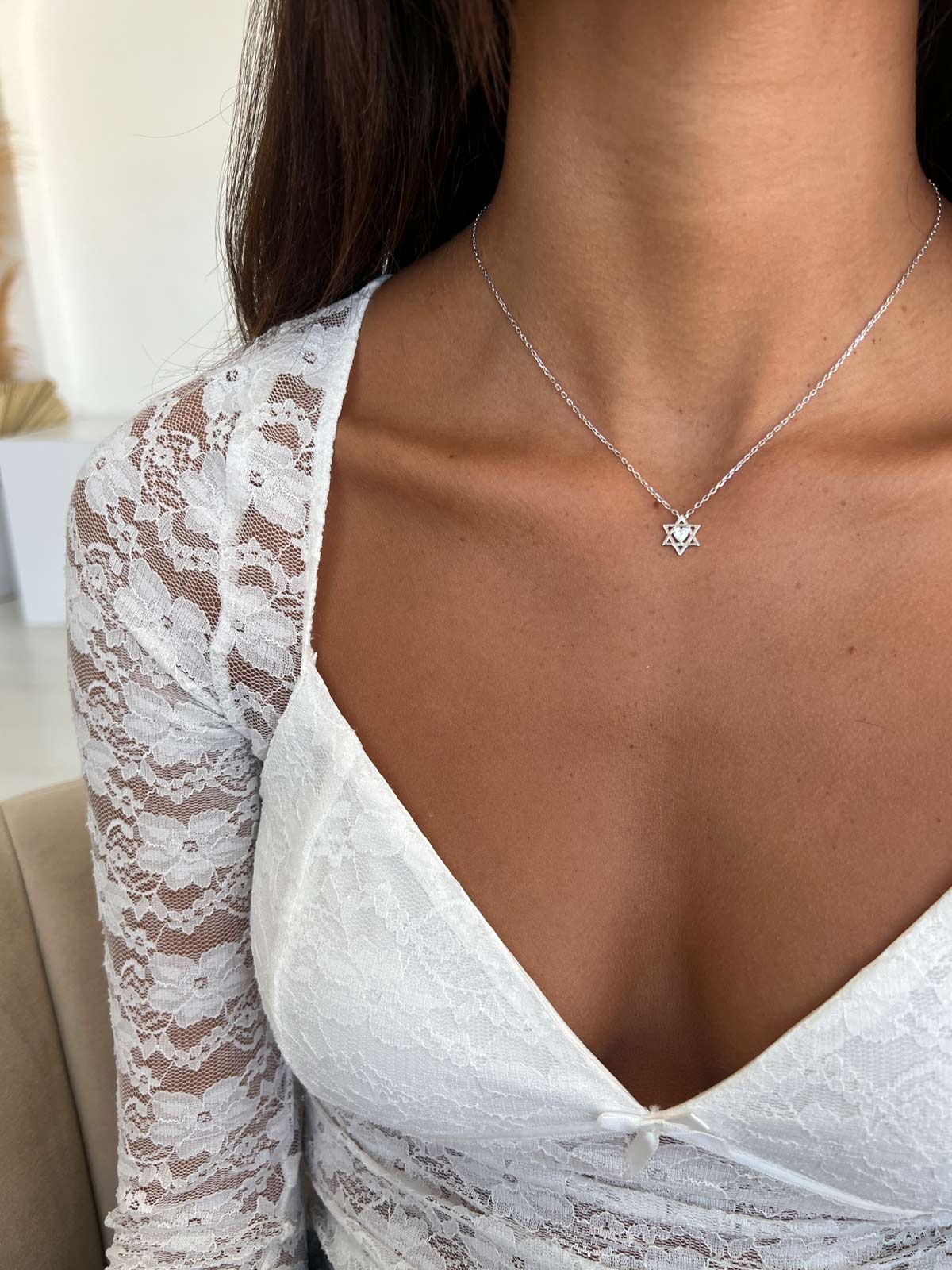 שרשרת צמודה מגן דוד וסוליטר לב