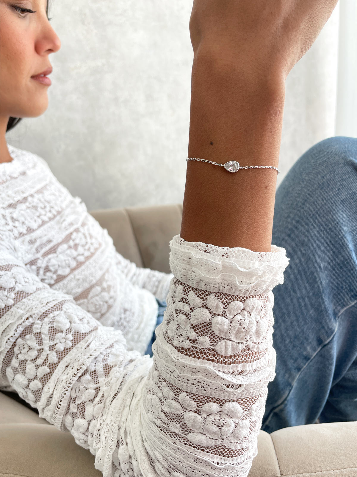 צמיד סוליטר טיפה שוכבת