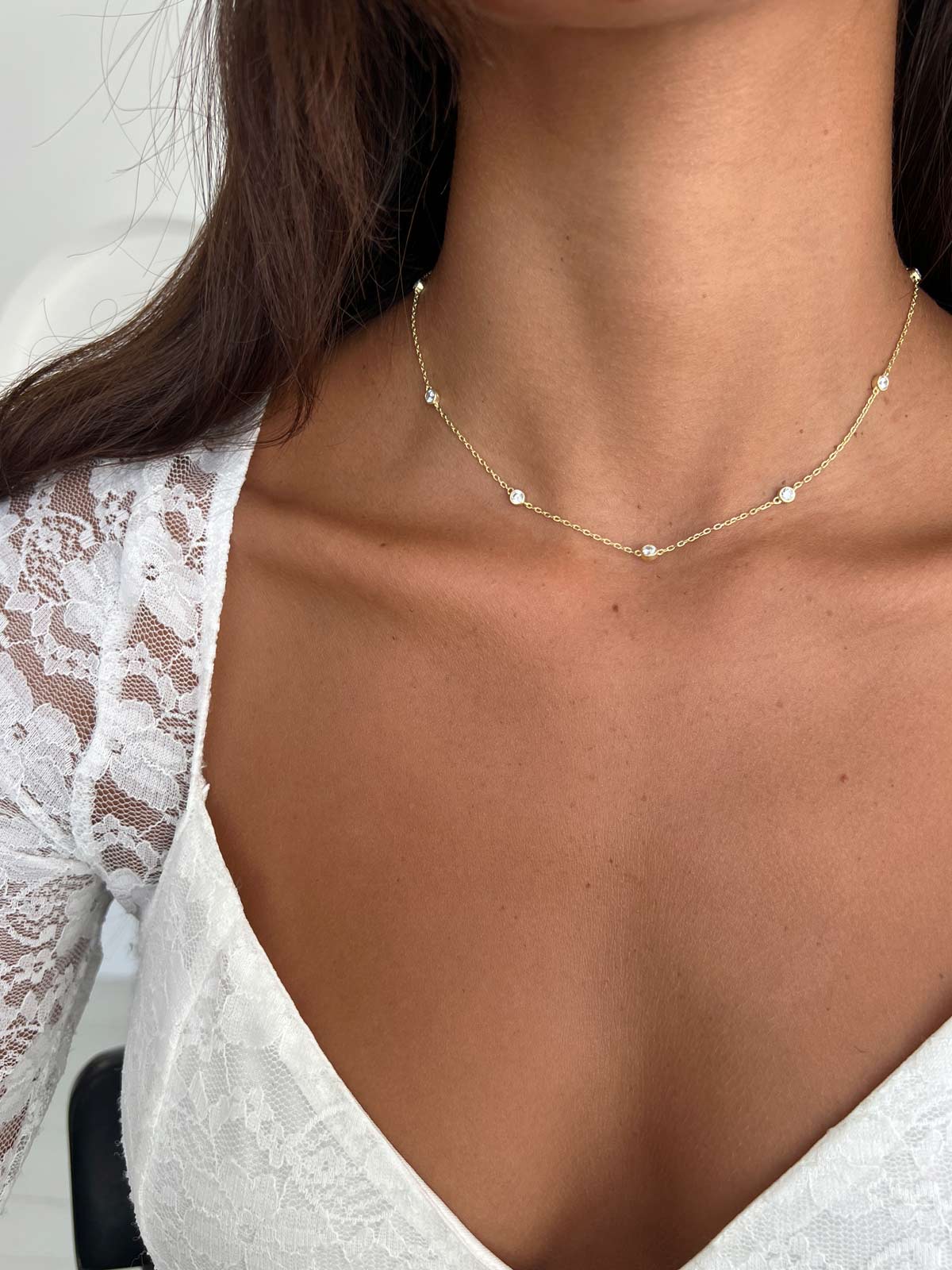 שרשרת צמודה סוליטרים