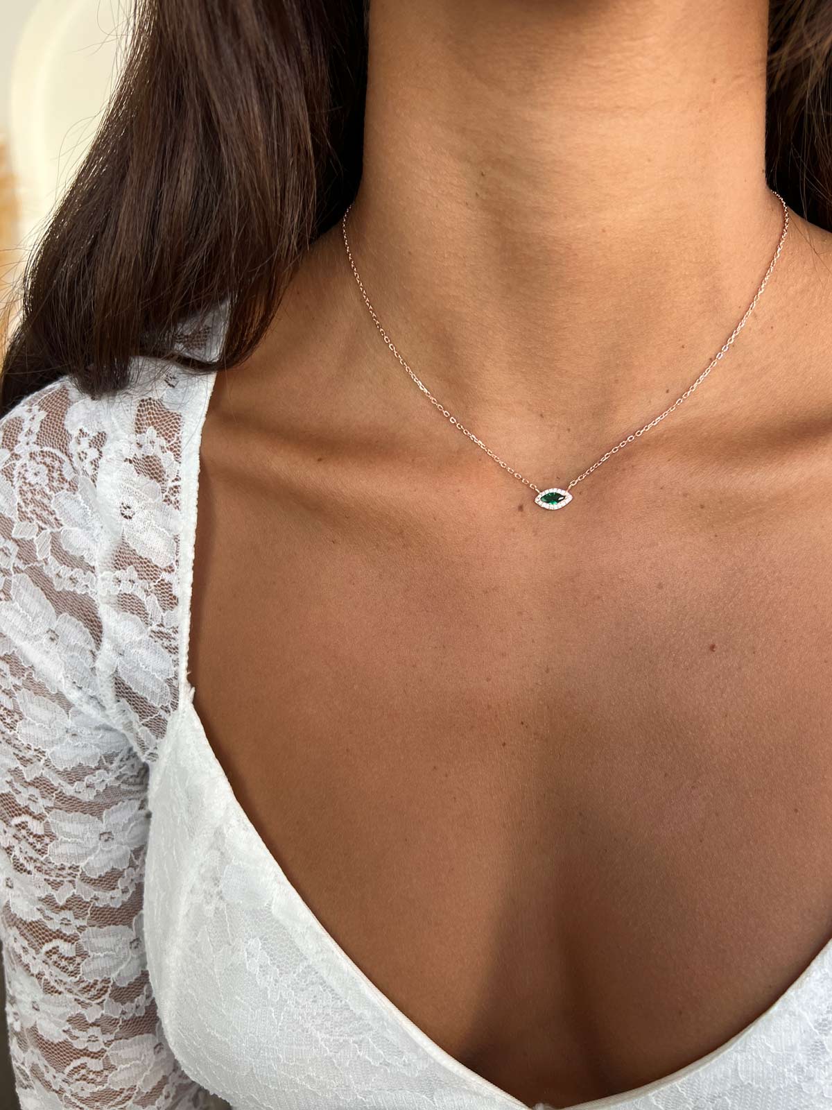 שרשרת צמודה סוליטר מרקיזה ירוק משובץ