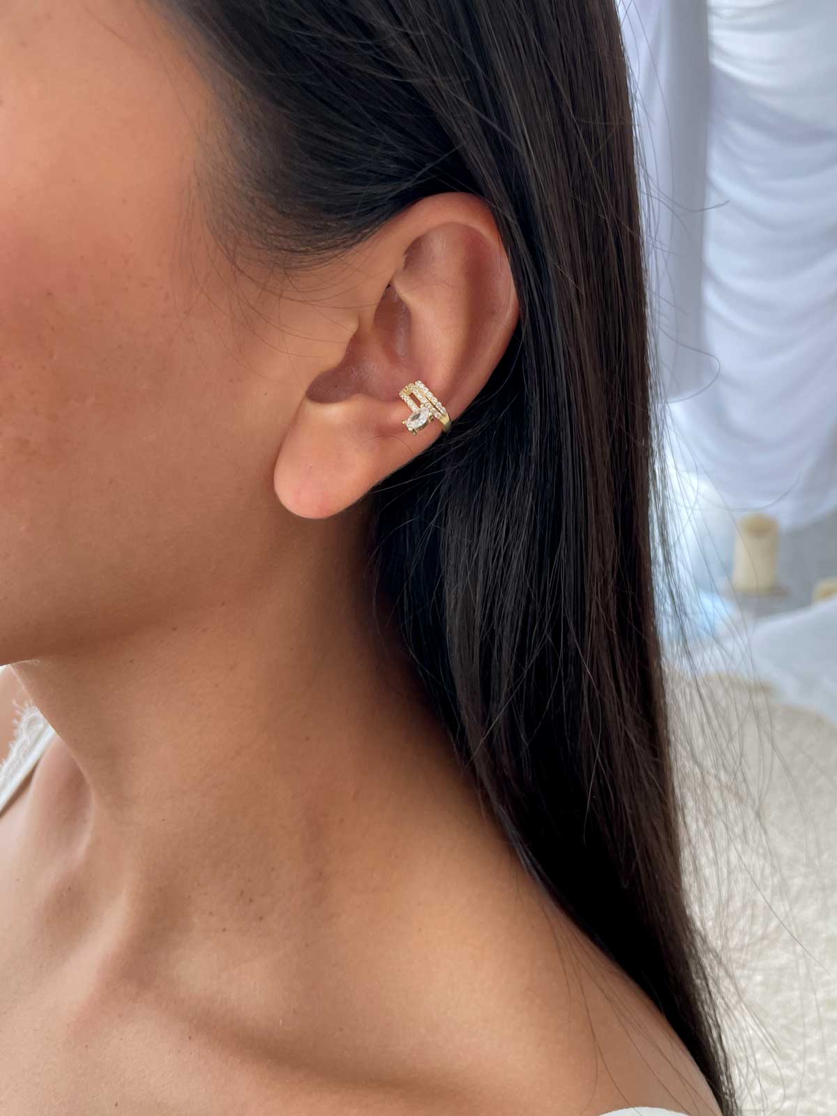 עגיל הליקס שורות וזירקון