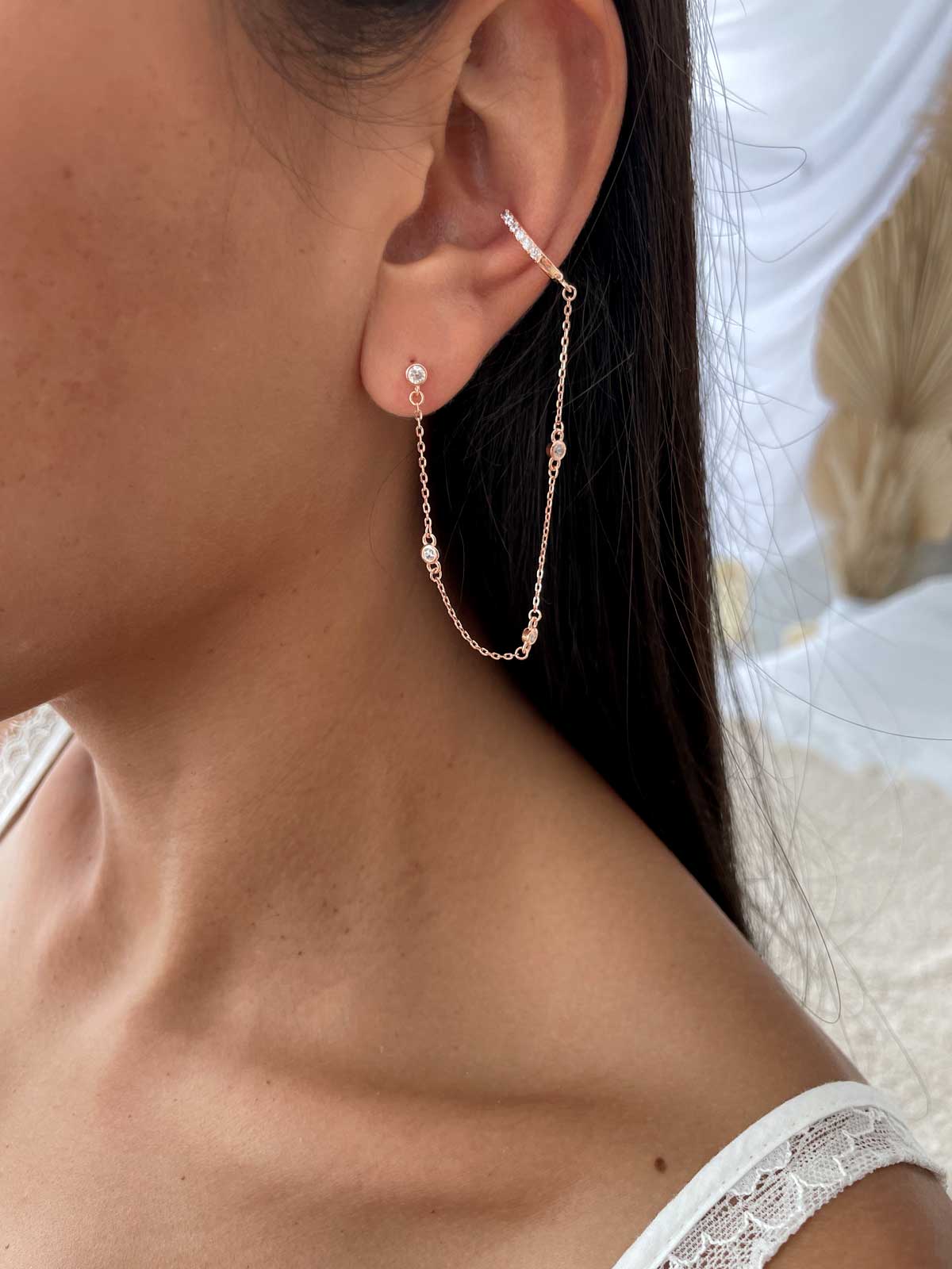 עגיל צמוד הליקס ושרשרת סוליטרים