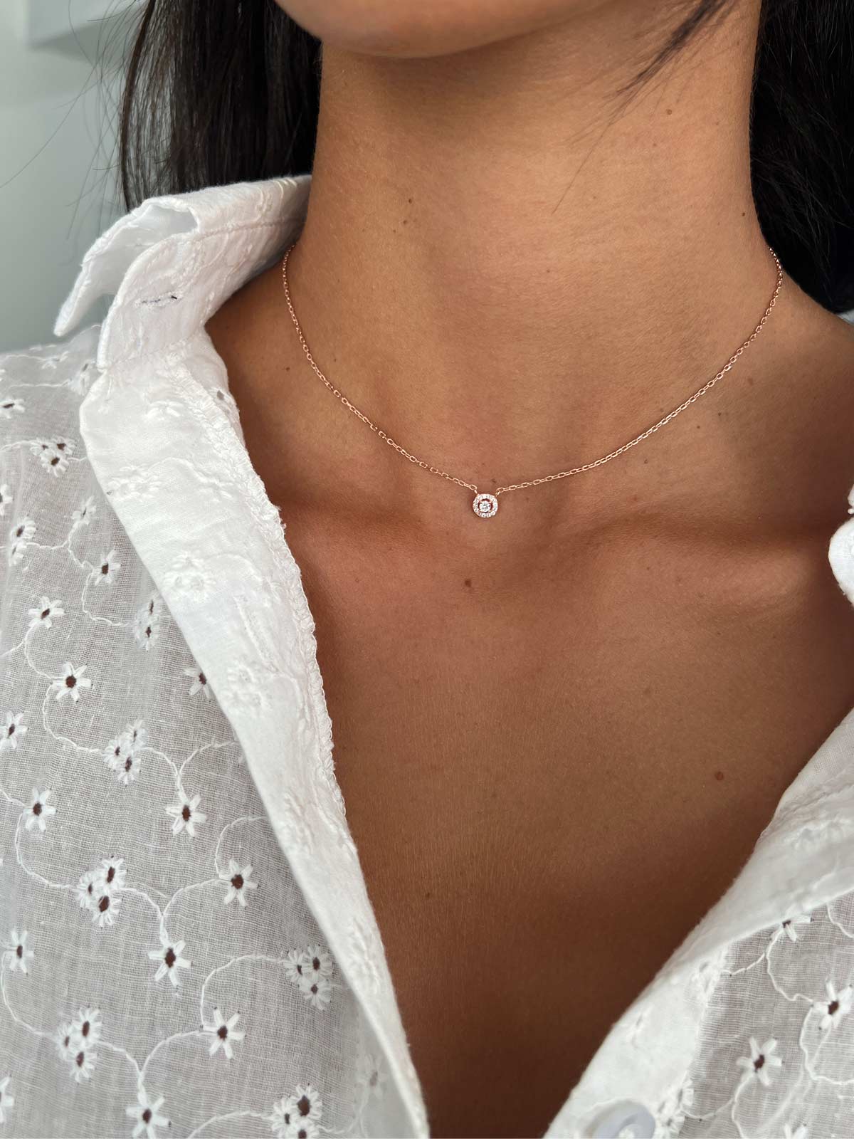 שרשרת צמודה סוליטר קטן משובץ