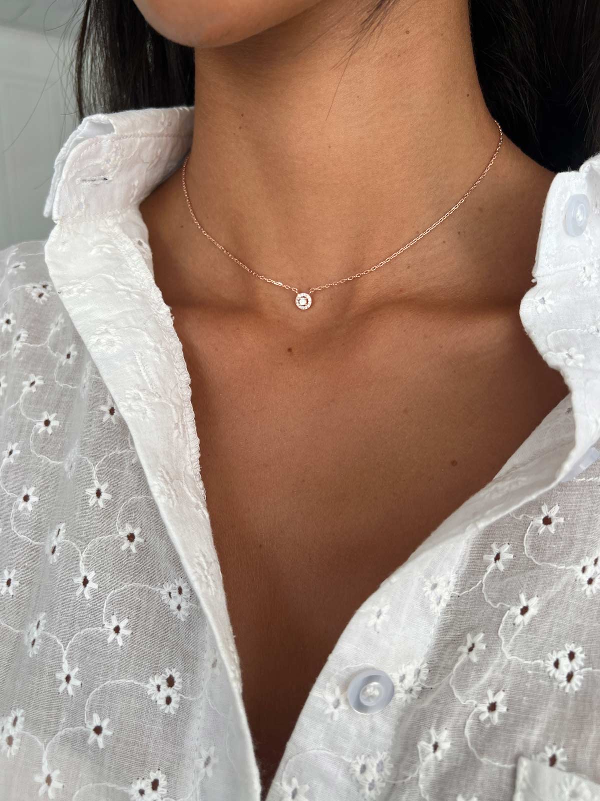 שרשרת צמודה סוליטר קטן משובץ