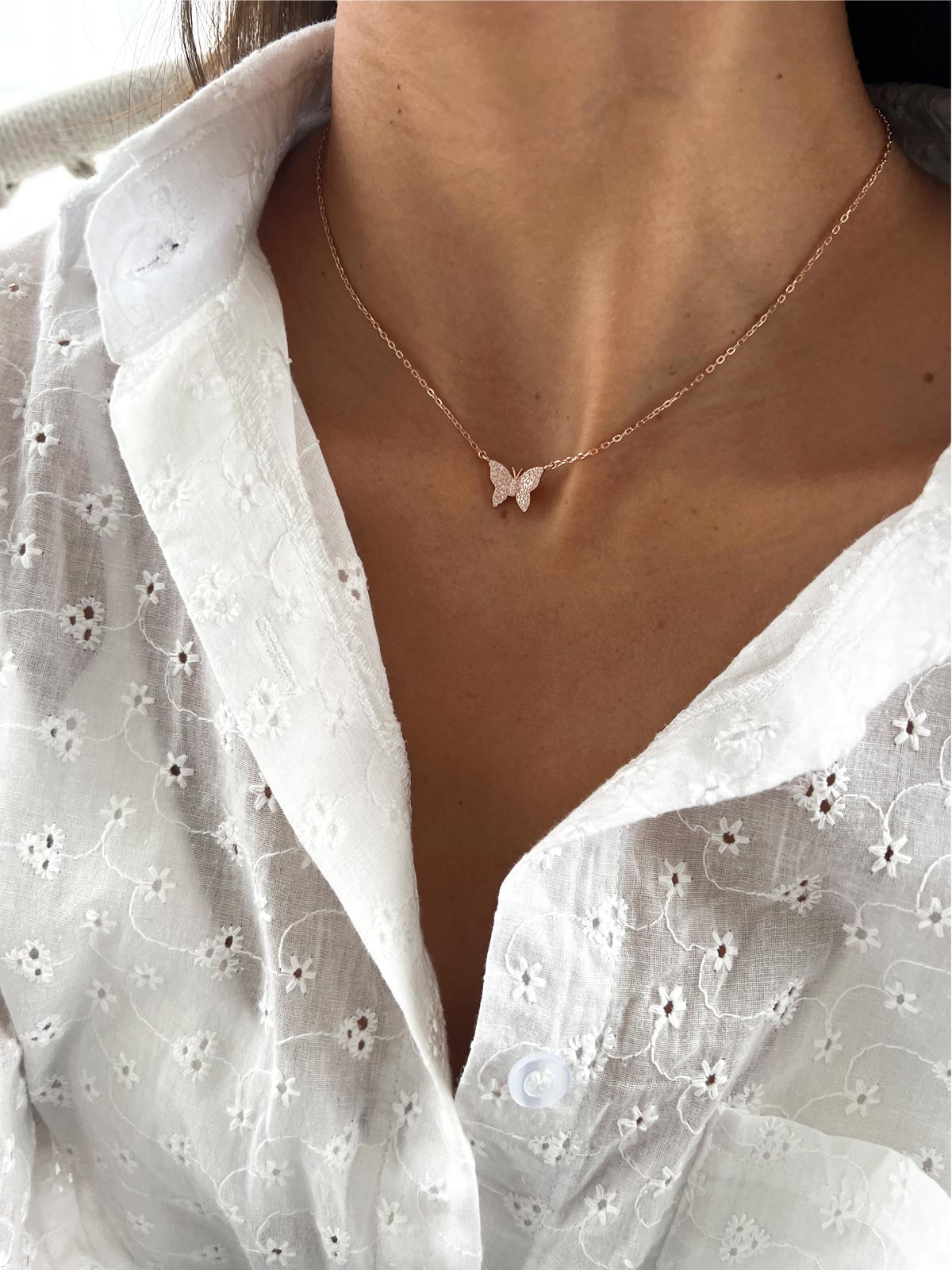 שרשרת פרפר משובץ