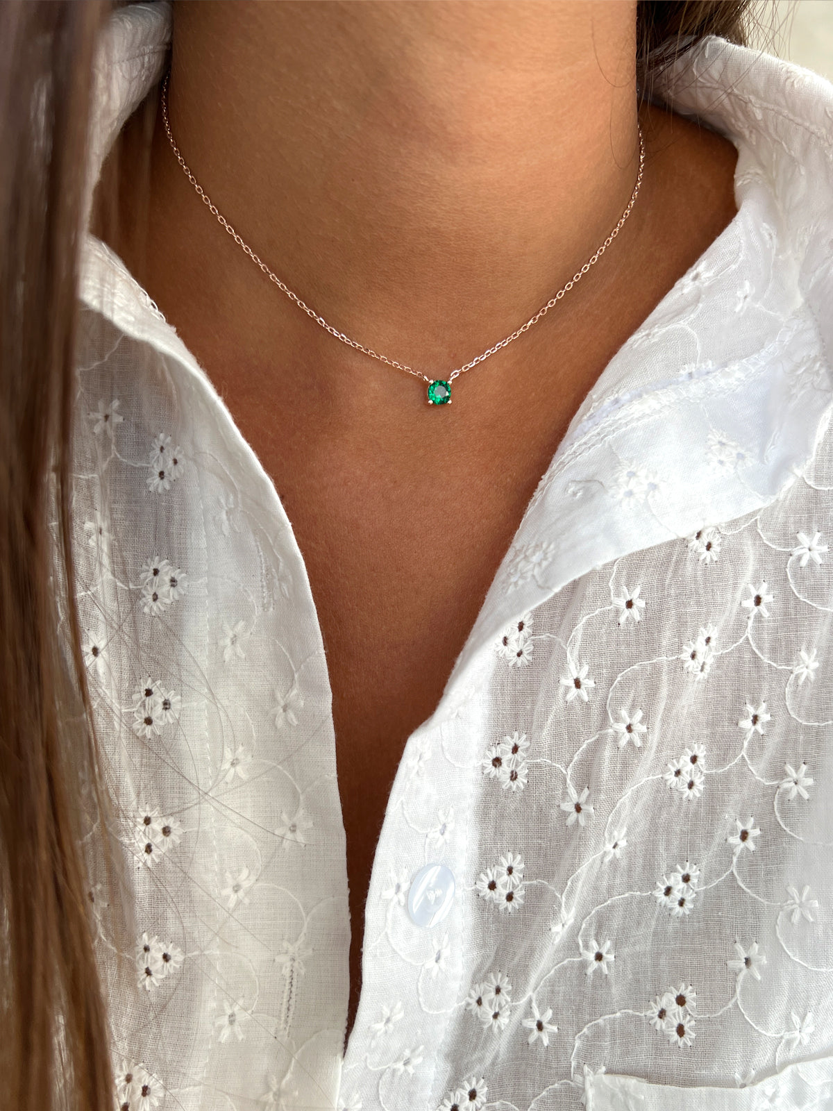 שרשרת צמודה סוליטר ירוק