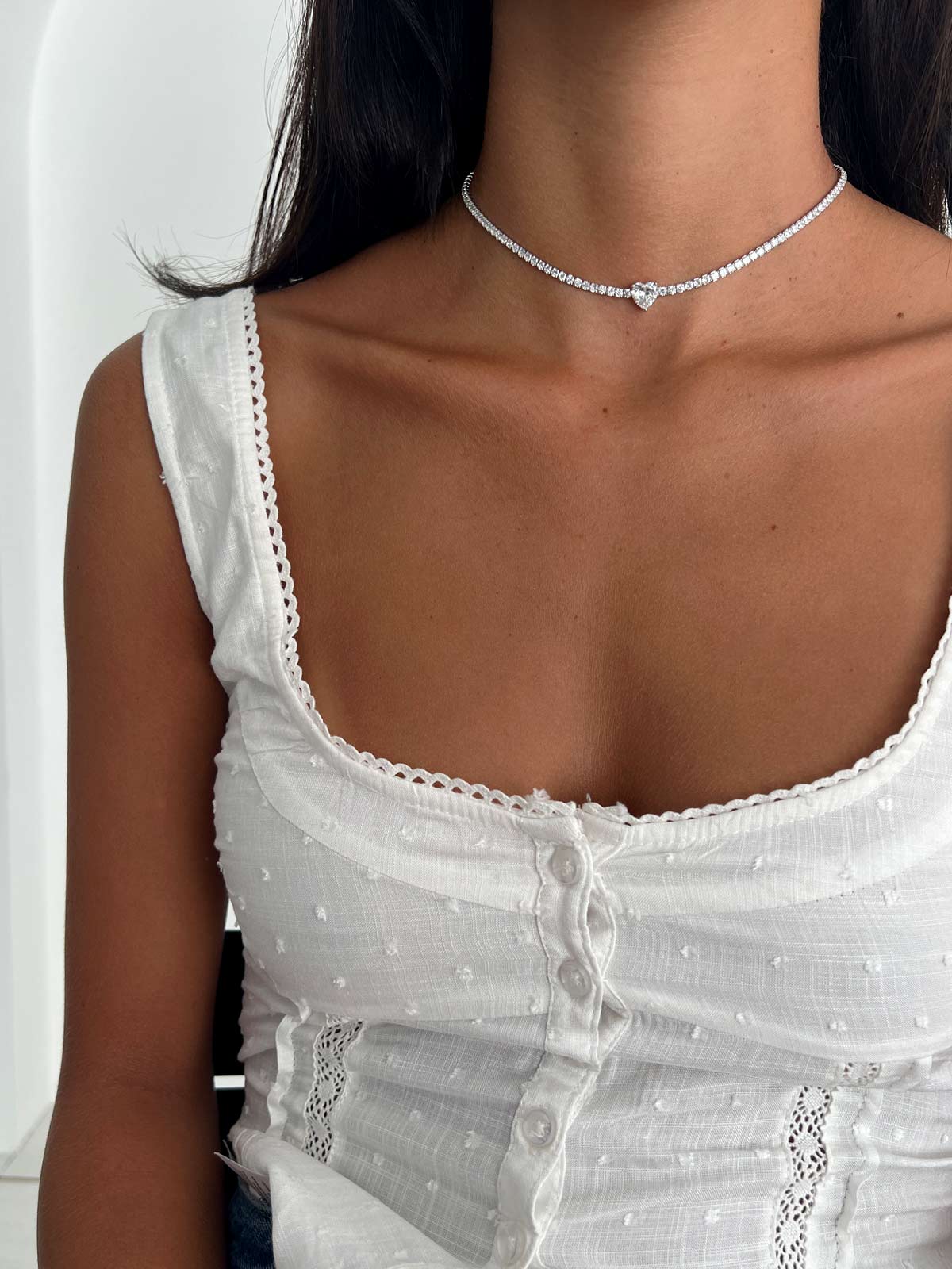 שרשרת צ'וקר טניס סוליטר לב