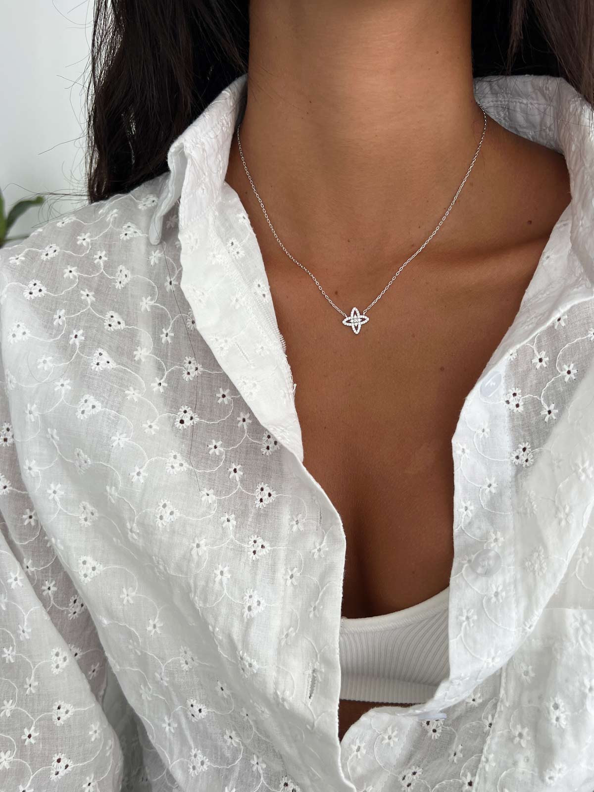 שרשרת פרח סוליטרים