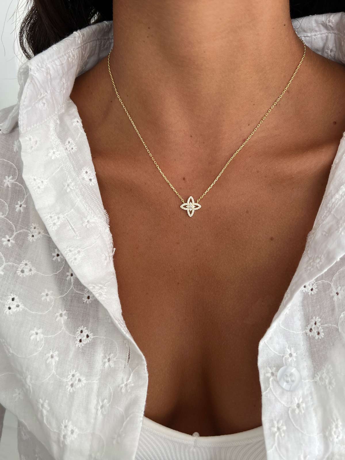 שרשרת פרח סוליטרים