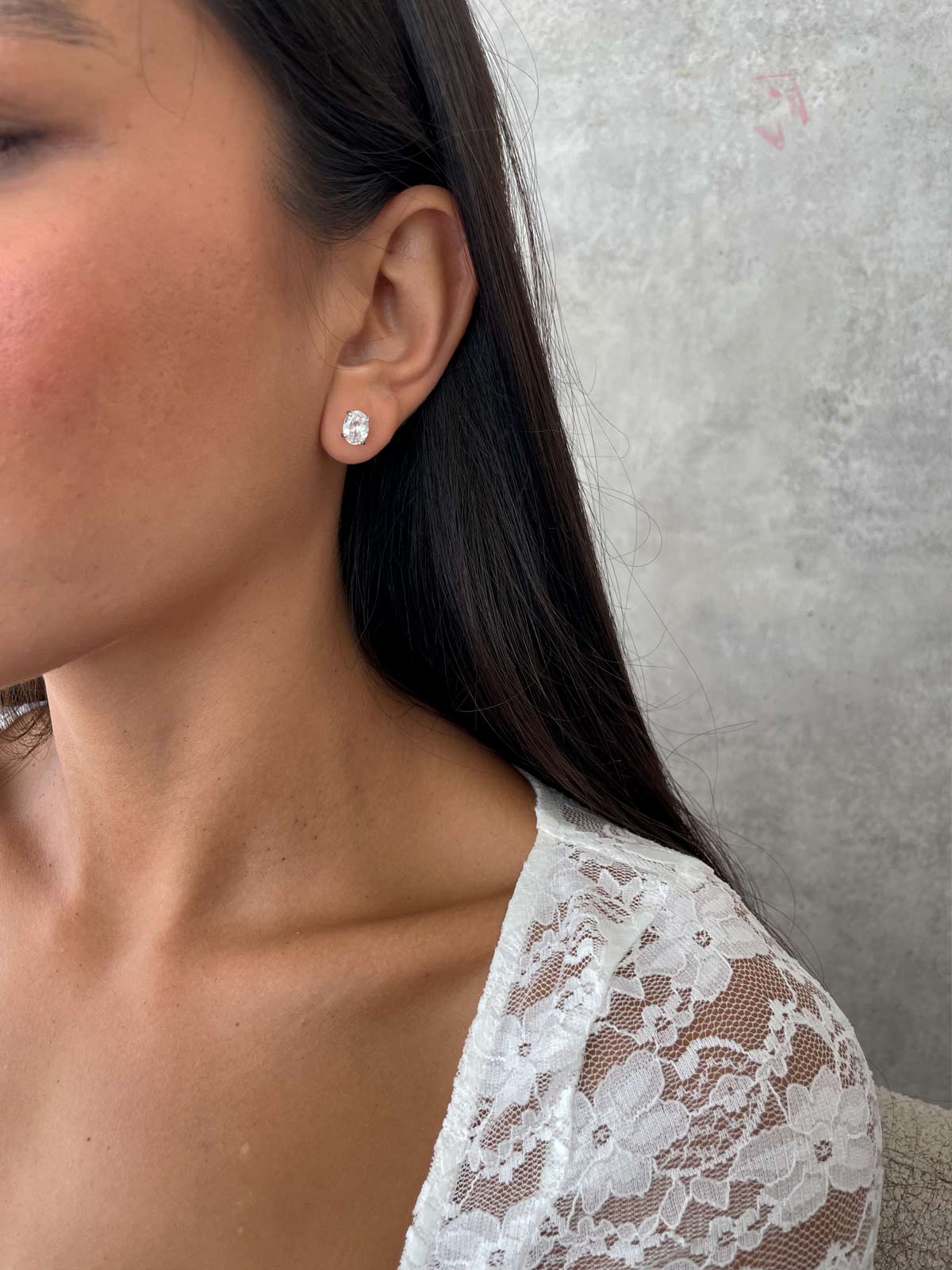 עגילים צמודים זירקון אליפסה