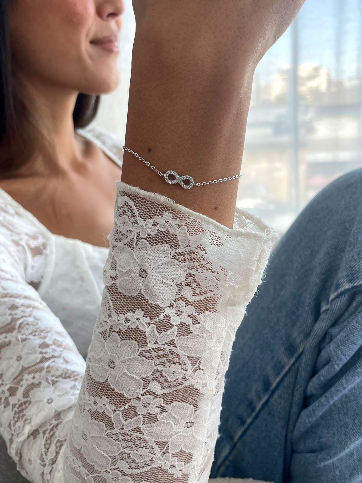 צמיד אינפיניטי