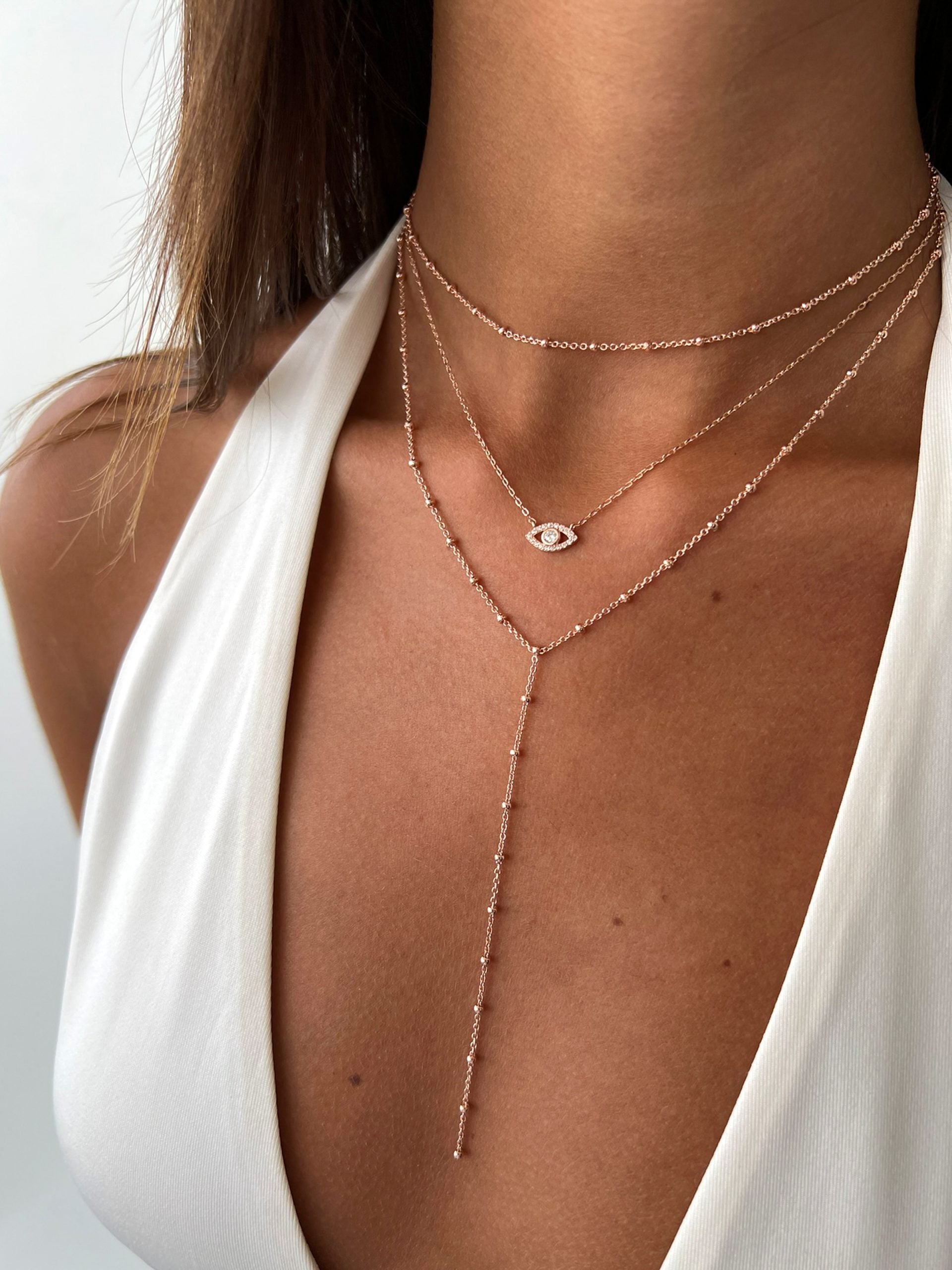 שרשרת צמודה חרוזים קטנים