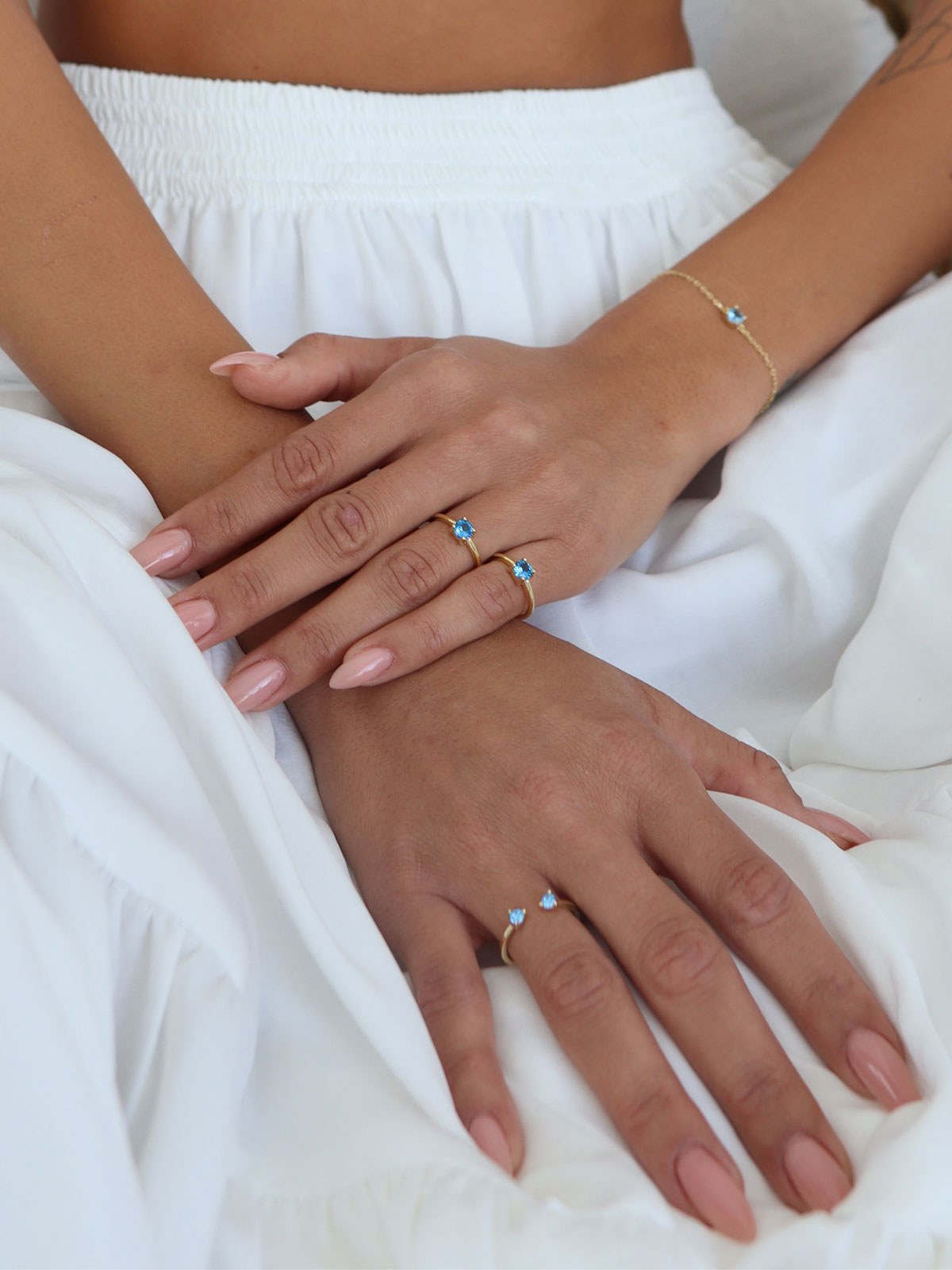 צמיד עדין סוליטר תכלת