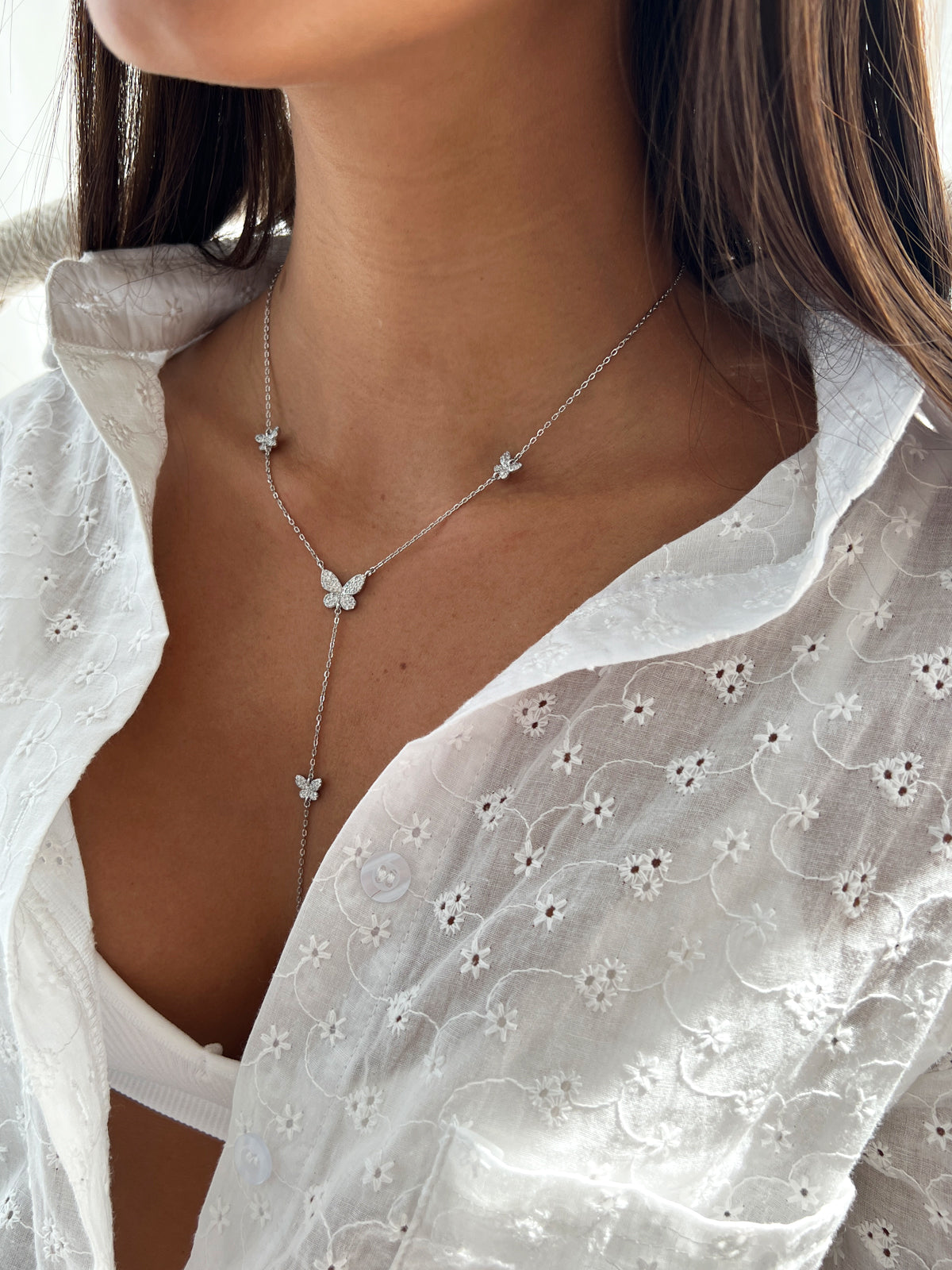 שרשרת עניבה פרפרים משובצים