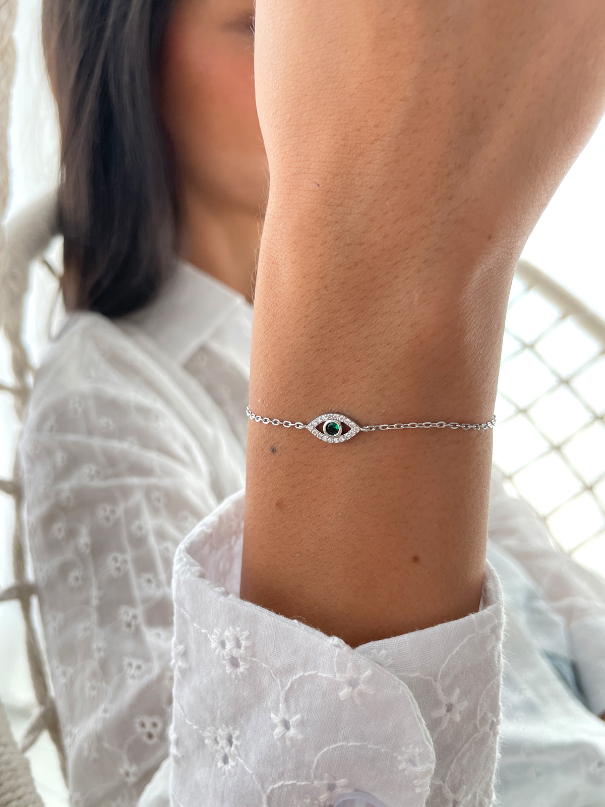 צמיד עין קטנה אבן ירוקה