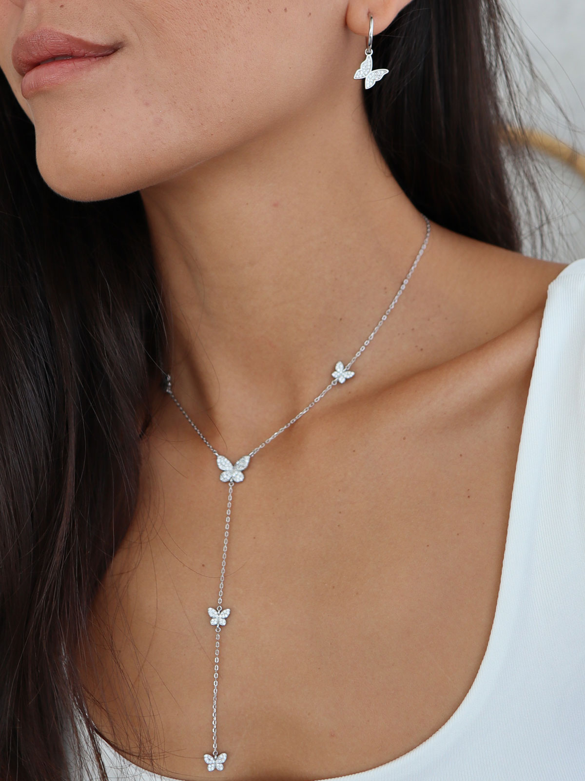 שרשרת עניבה פרפרים משובצים