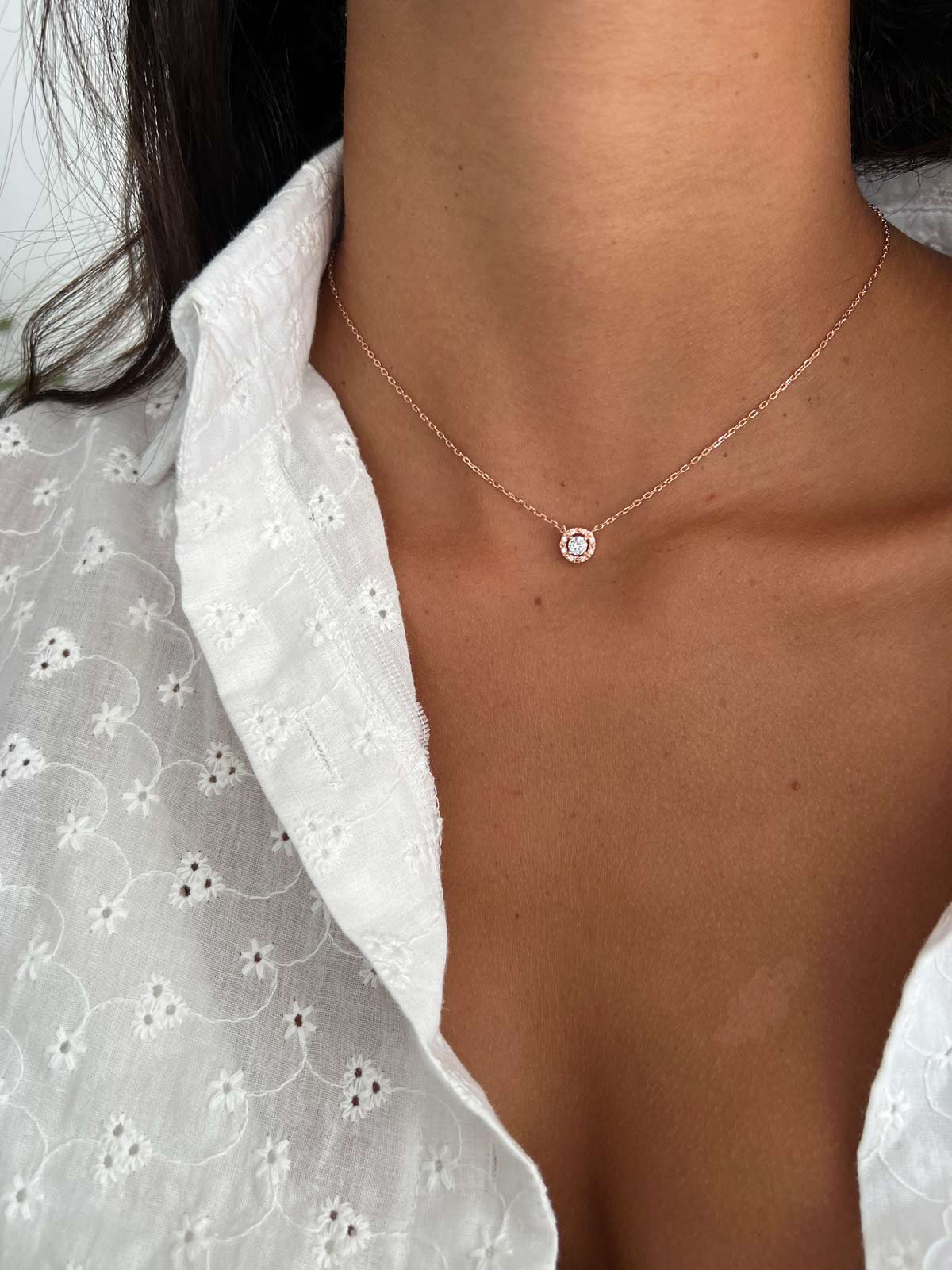 שרשרת צמודה סוליטר משובץ