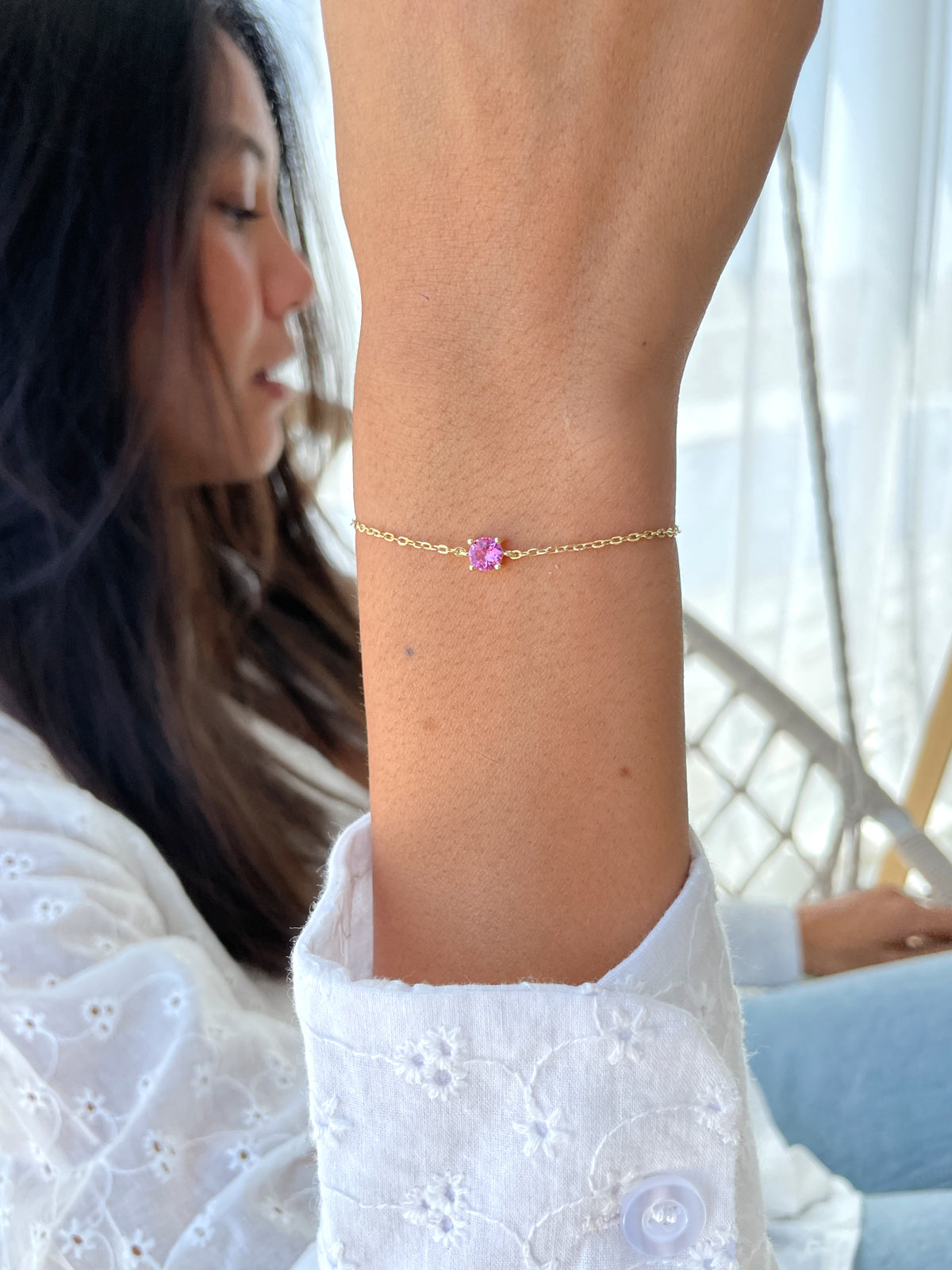 צמיד עדין סוליטר ורוד