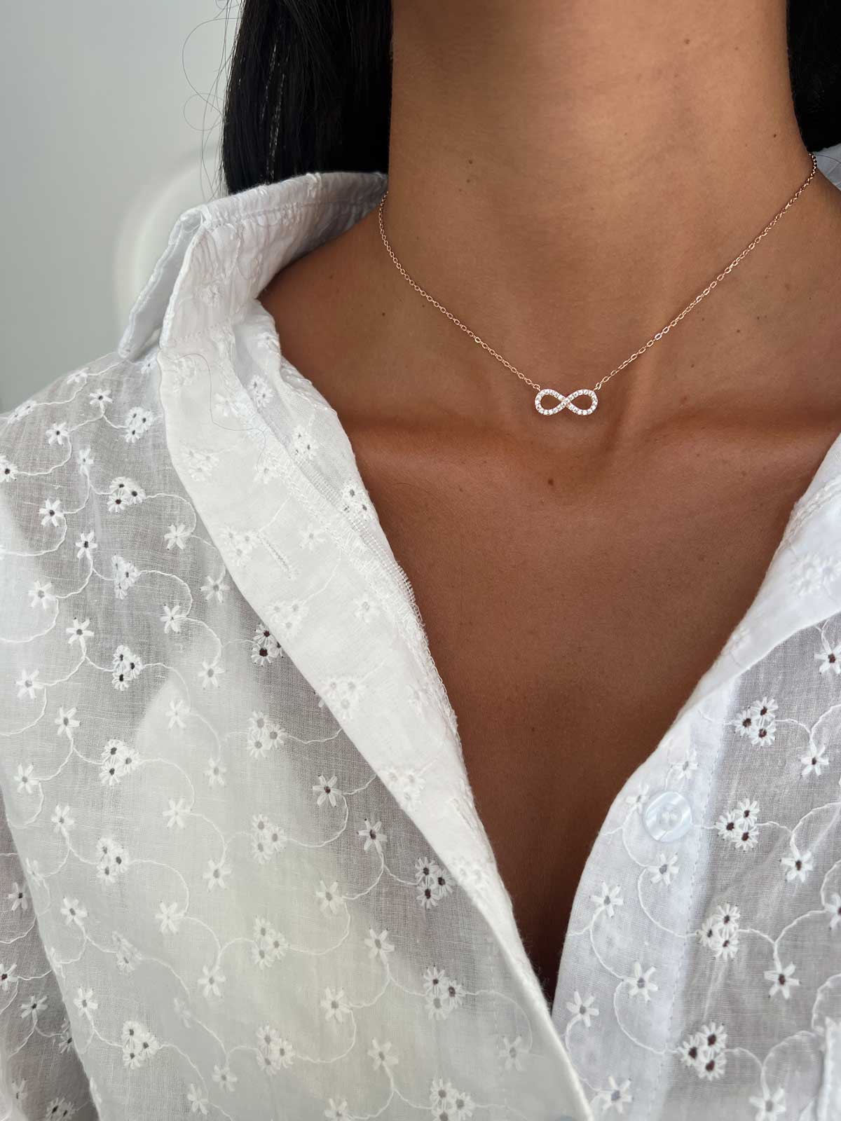 שרשרת צמודה אינפיניטי