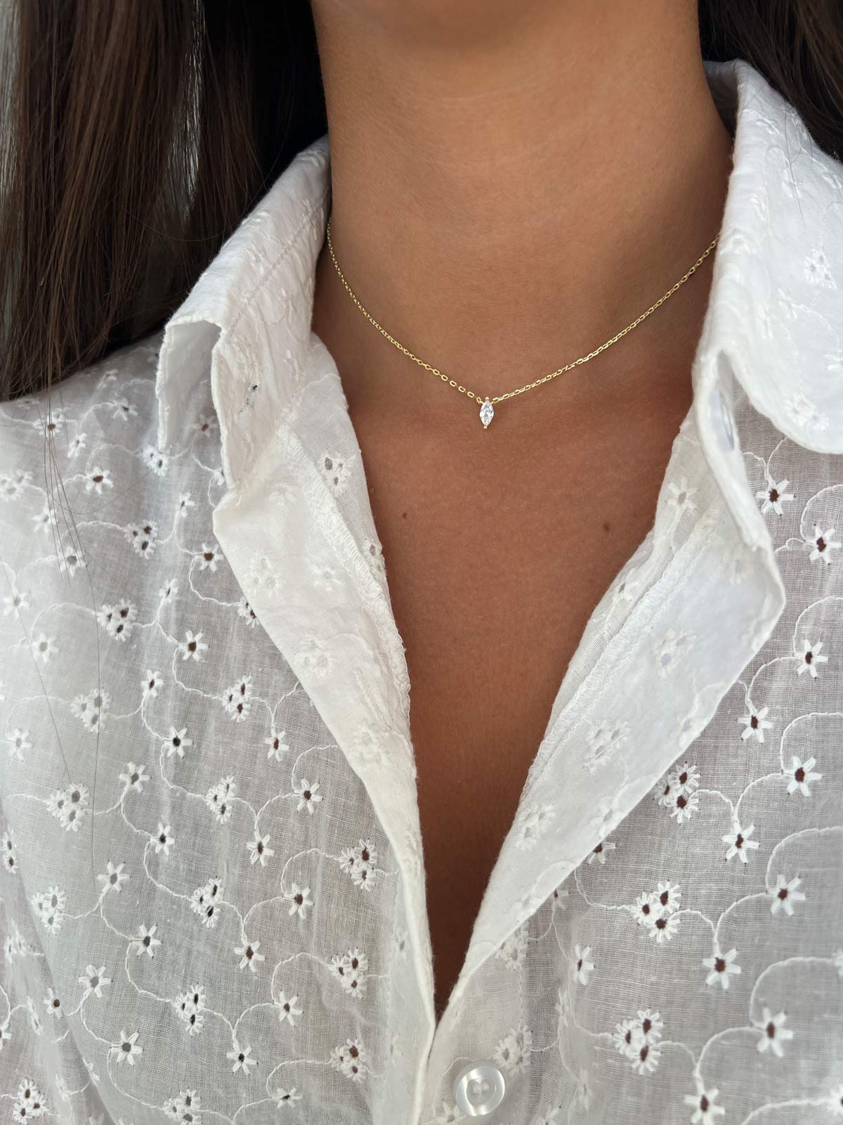 שרשרת צמודה סוליטר מרקיזה קטנה