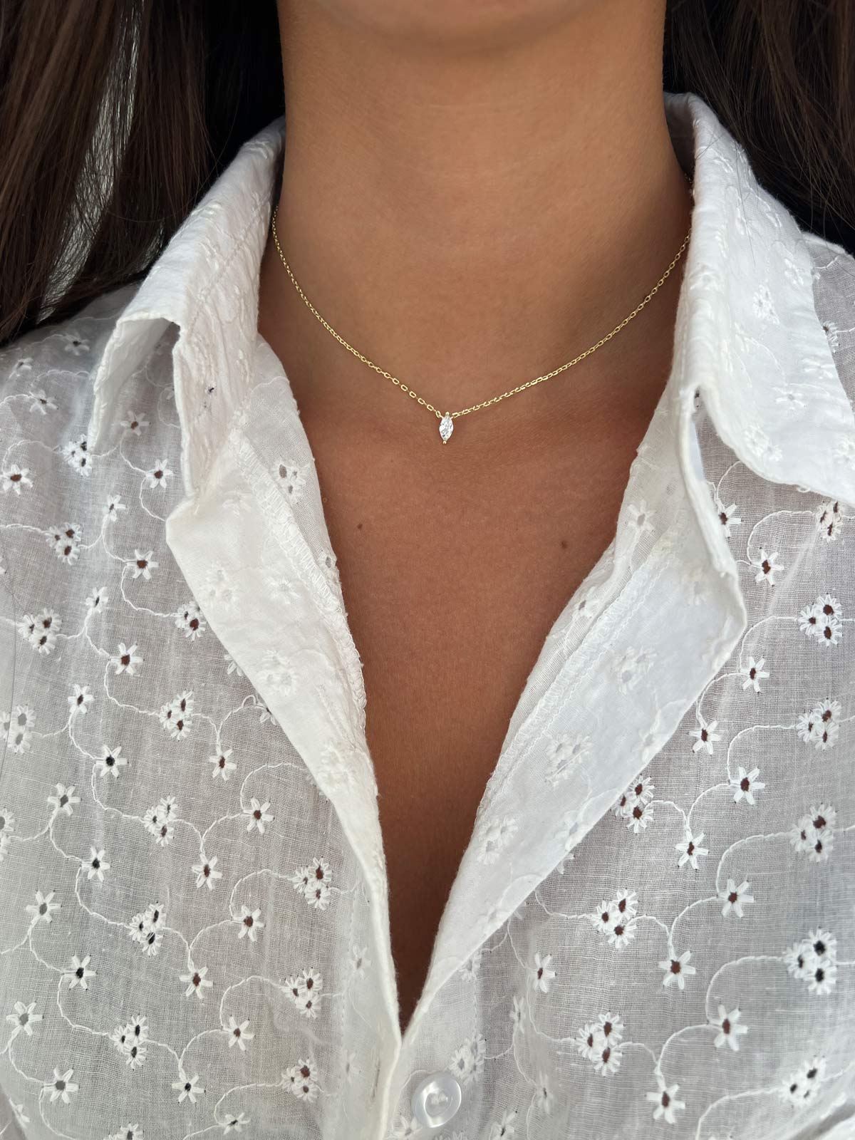 שרשרת צמודה סוליטר מרקיזה קטנה