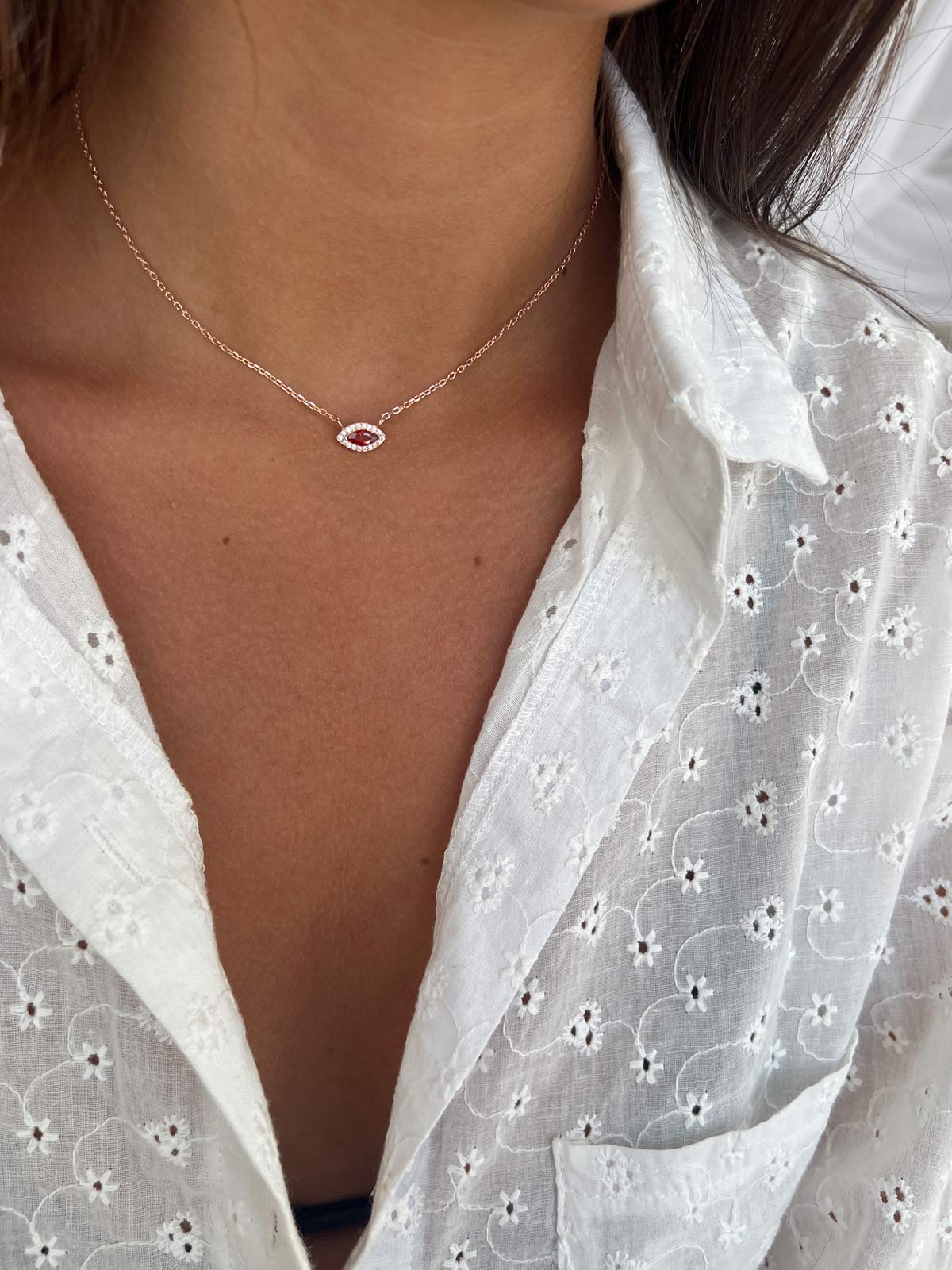 שרשרת צמודה סוליטר מרקיזה אדום משובץ