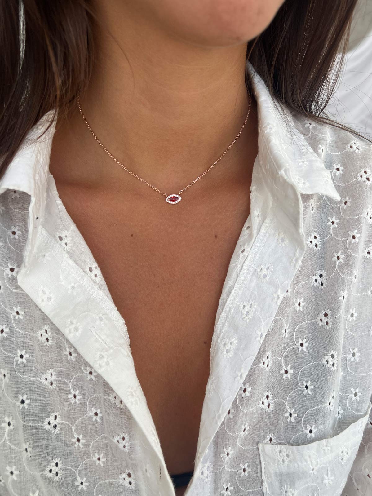 שרשרת צמודה סוליטר מרקיזה אדום משובץ