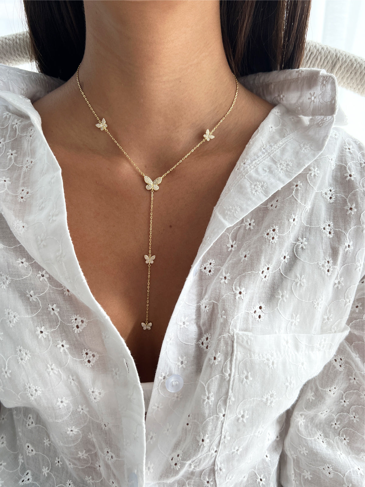 שרשרת עניבה פרפרים משובצים