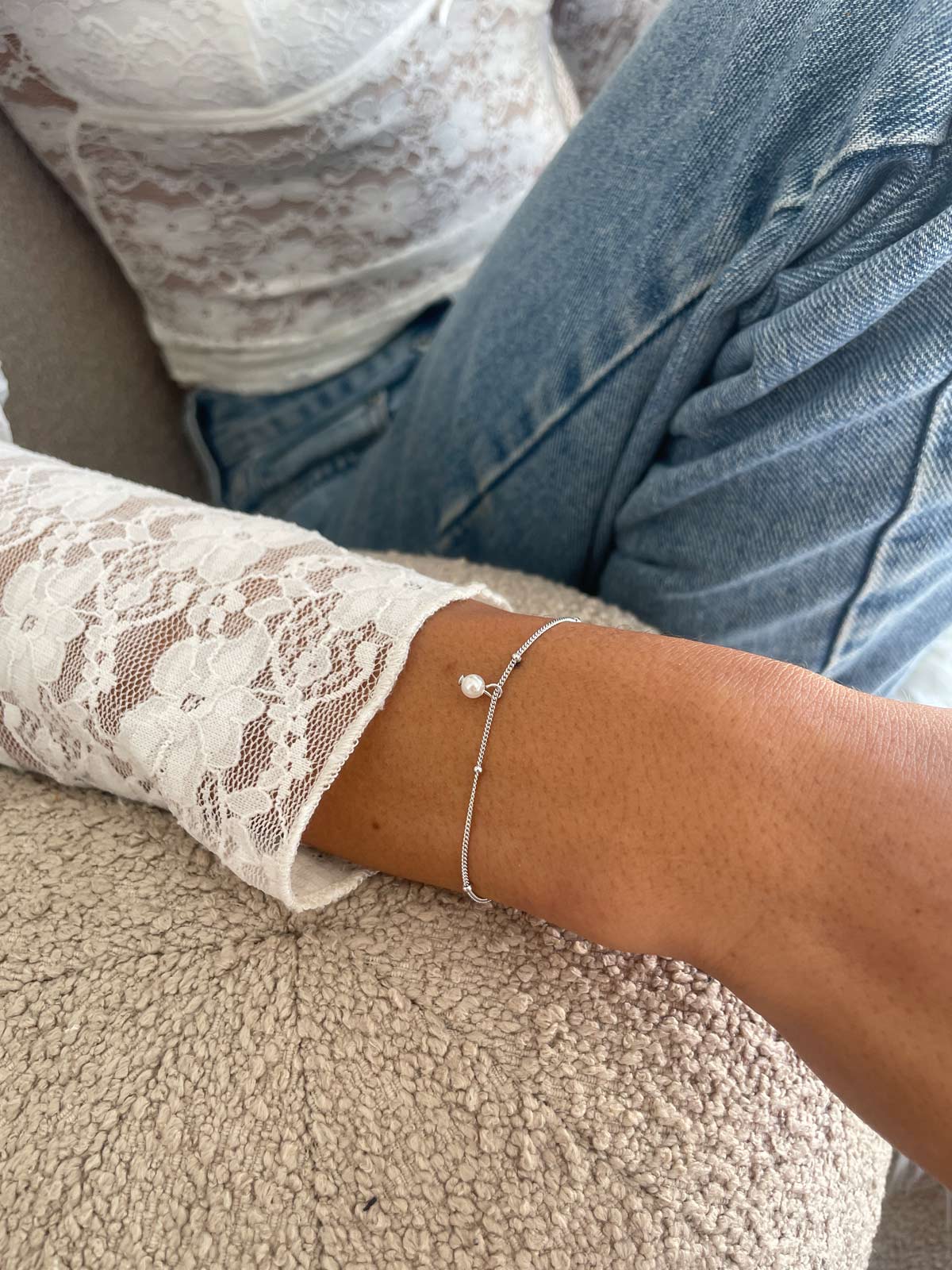 צמיד עדין חרוזים ופנינה