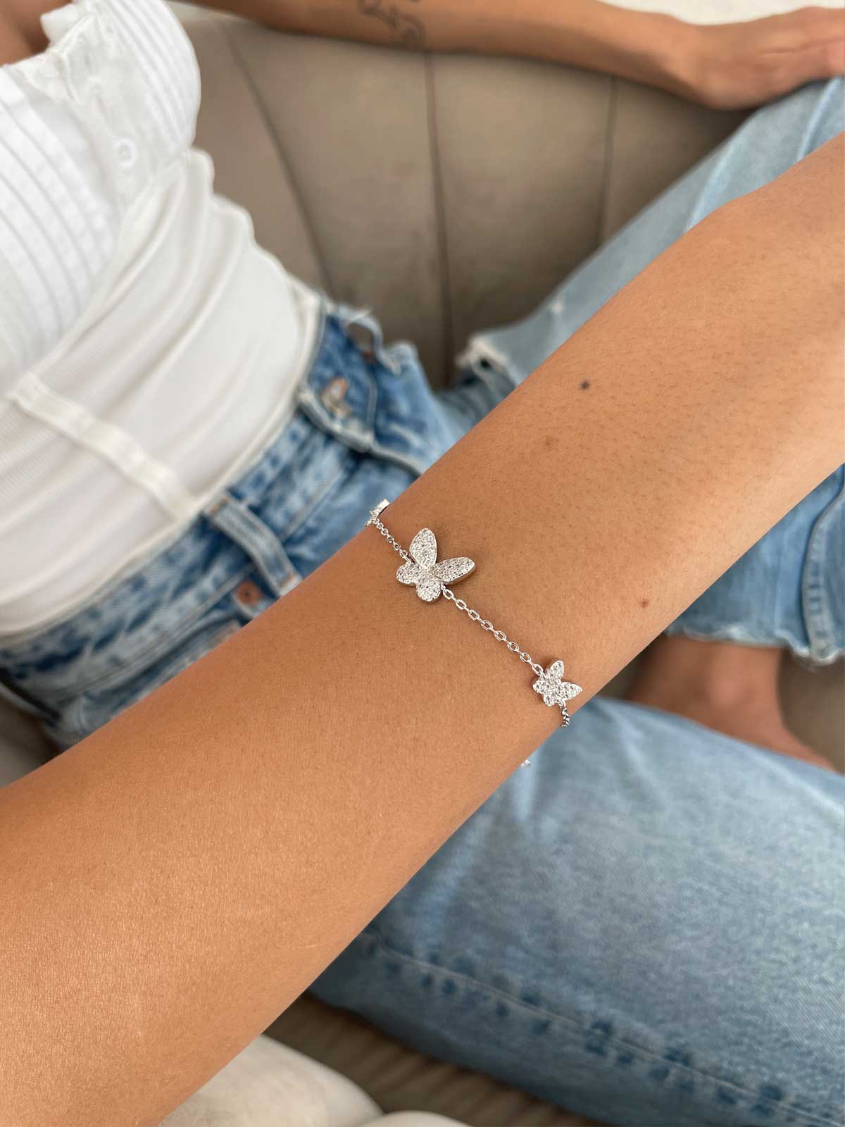 צמיד שלושה פרפרים משובצים