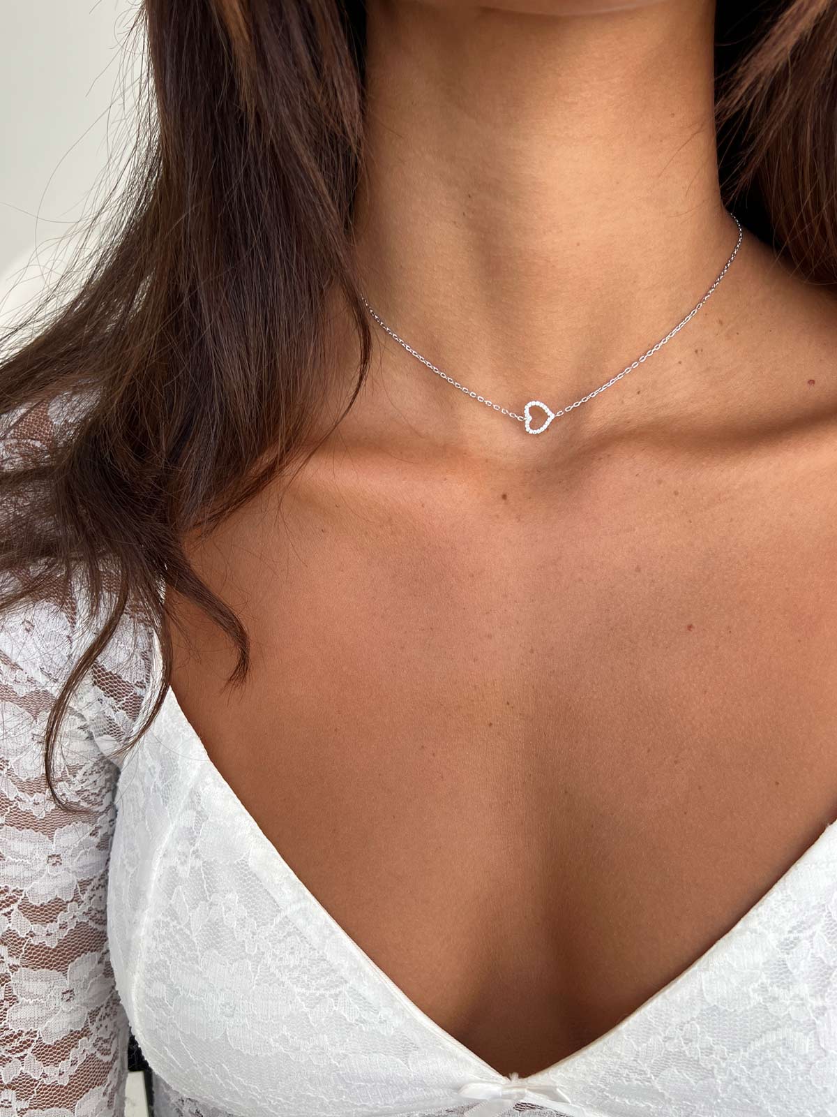 שרשרת צ'וקר לב שוכב משובץ