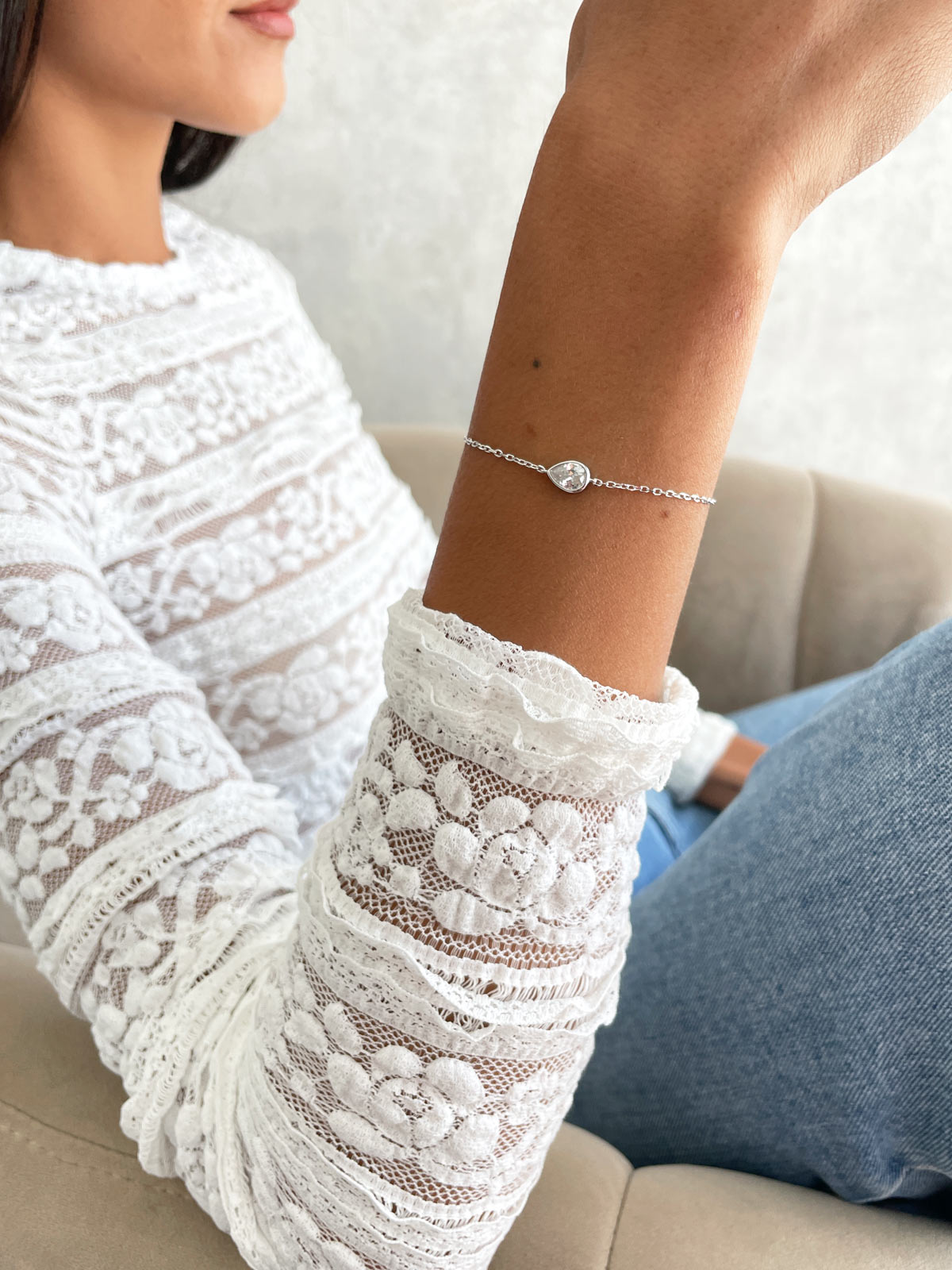 צמיד סוליטר טיפה שוכבת