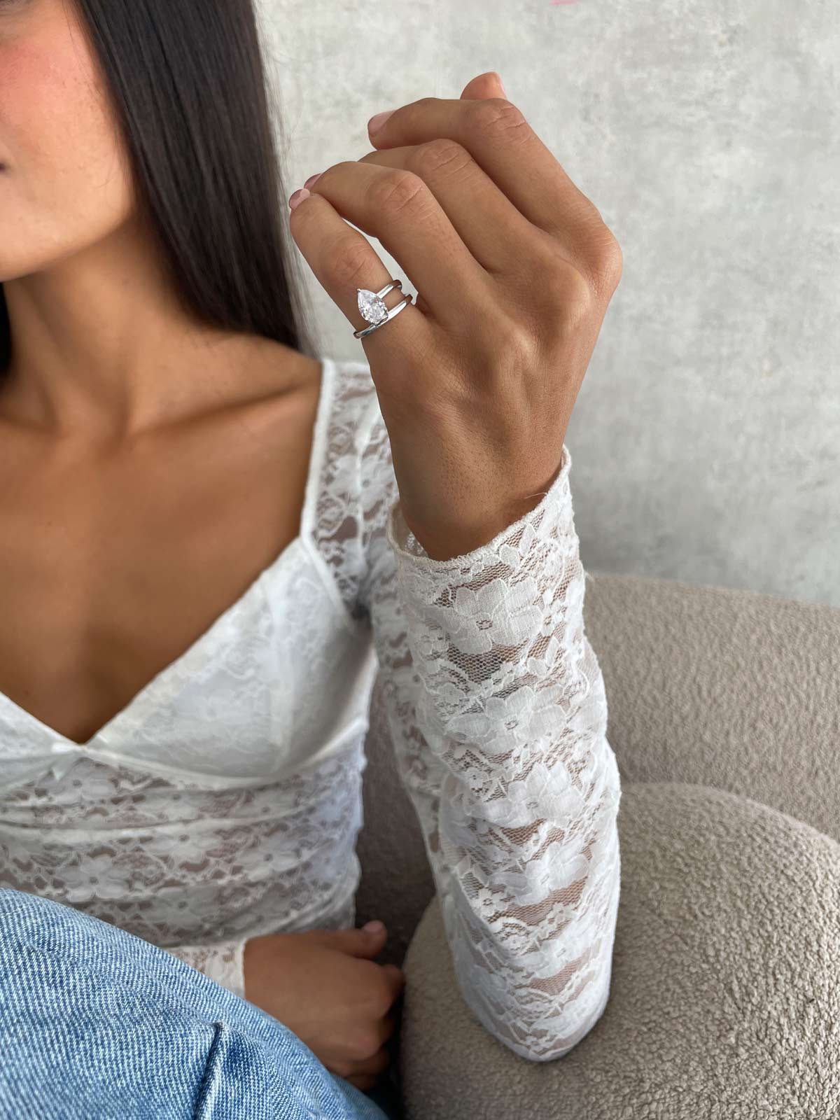 טבעת זרת שורות וסוליטר טיפה