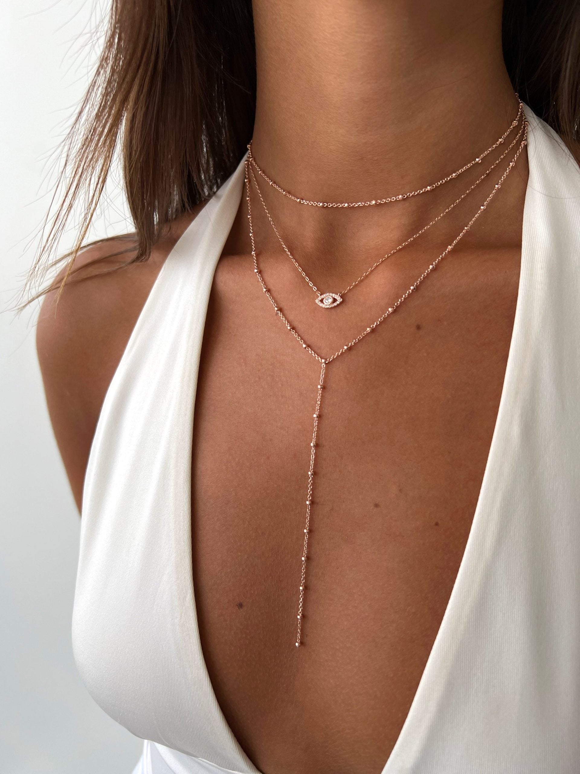 שרשרת צמודה חרוזים קטנים