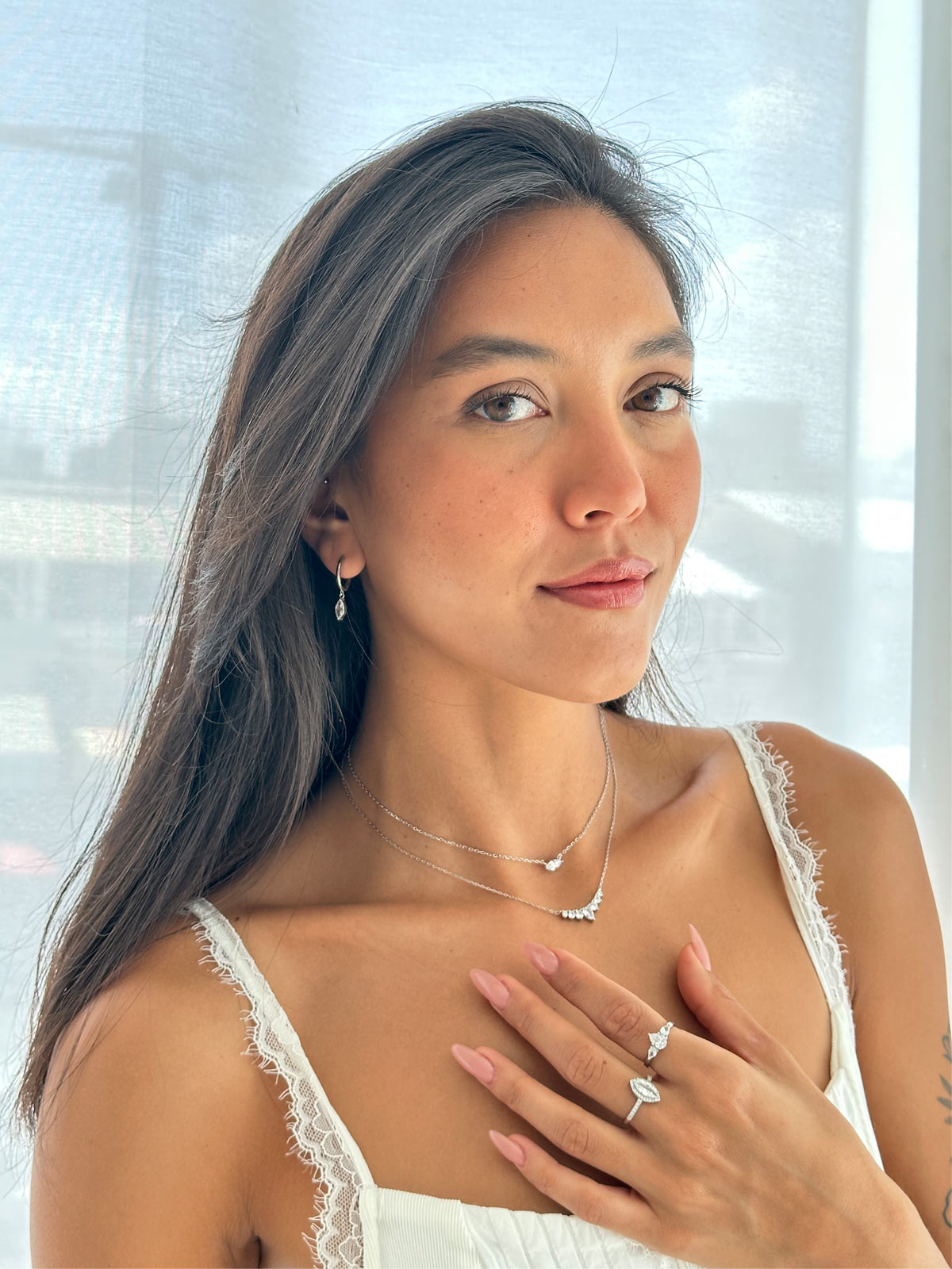 שרשרת סוליטרים וטיפה