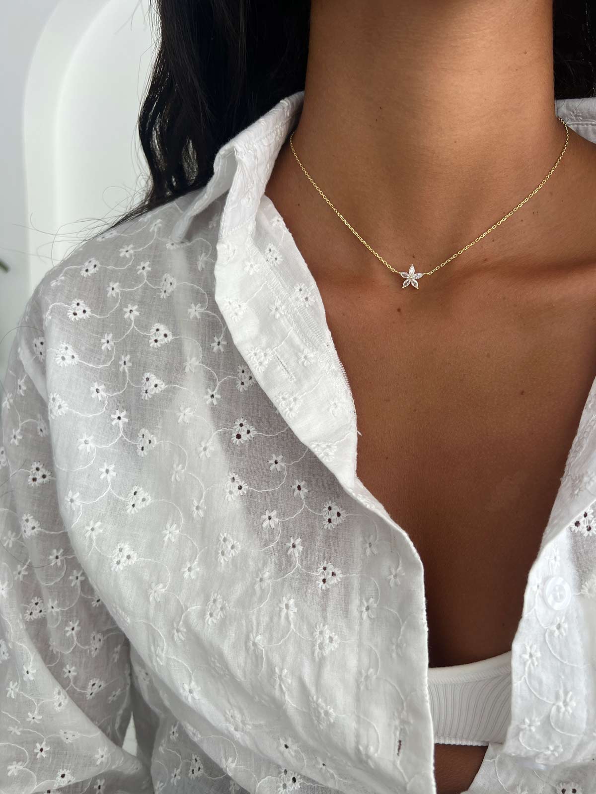 שרשרת צמודה פרח מרקיזות