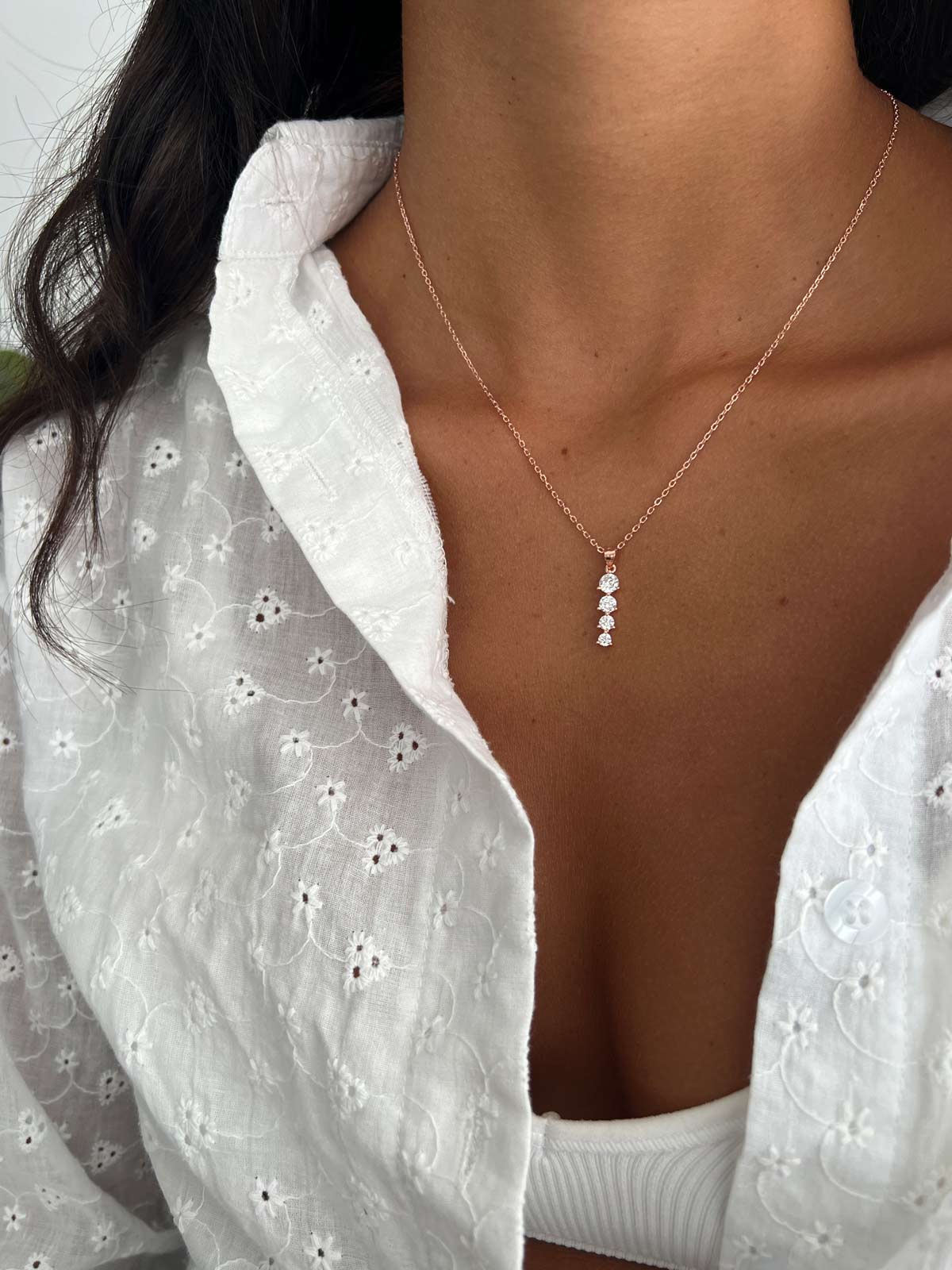 שרשרת תליון ארבעה סוליטרים