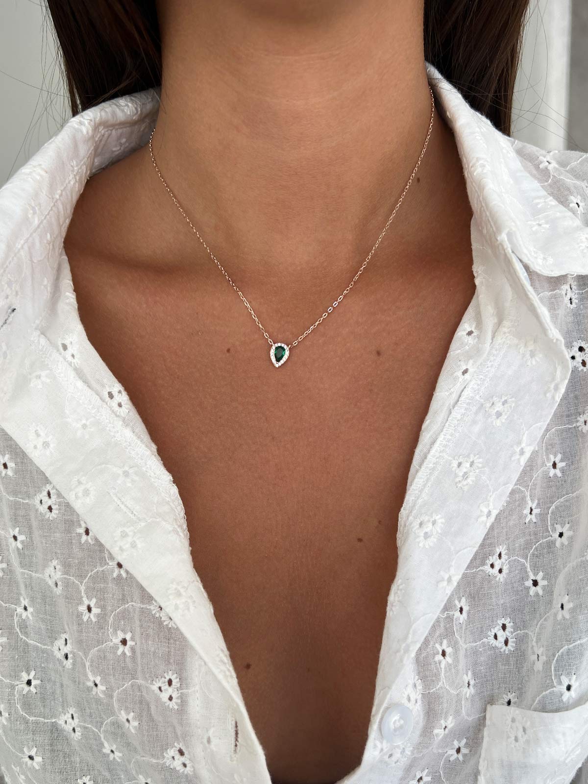 שרשרת צמודה טיפה ירוקה