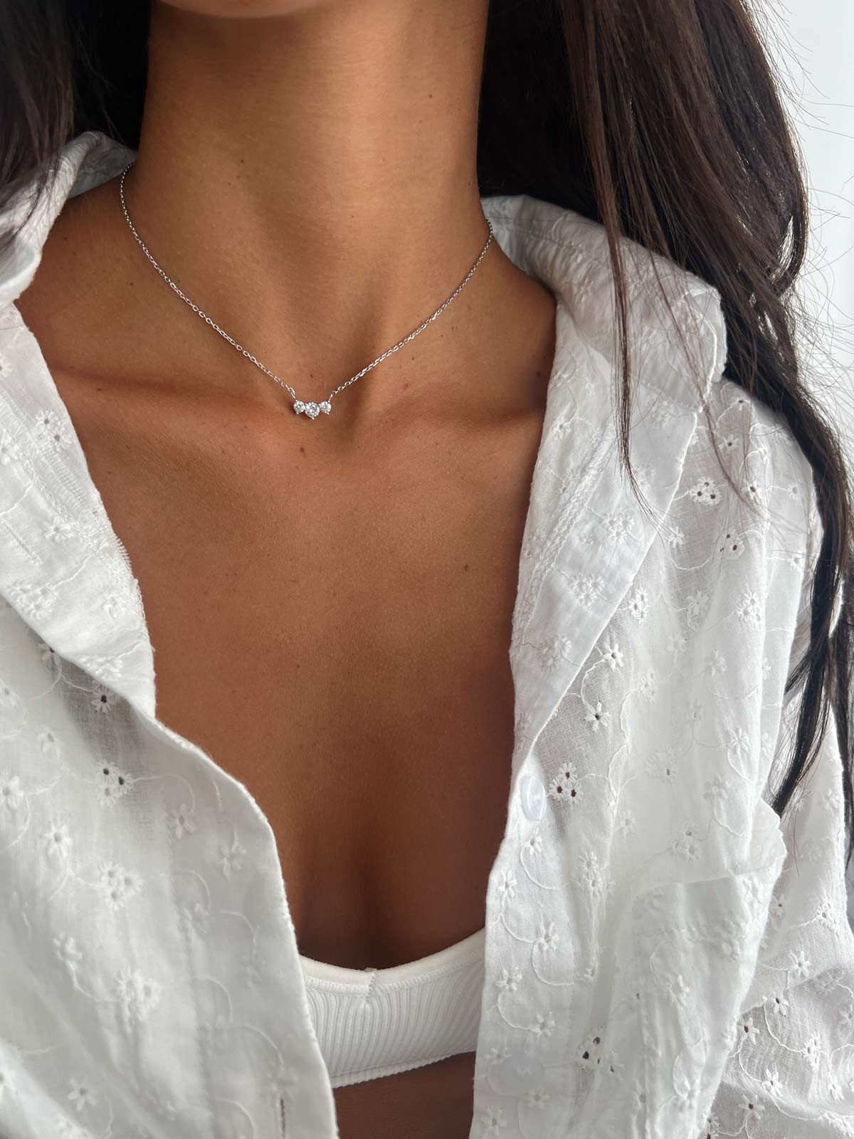 שרשרת צמודה שלושה סוליטרים