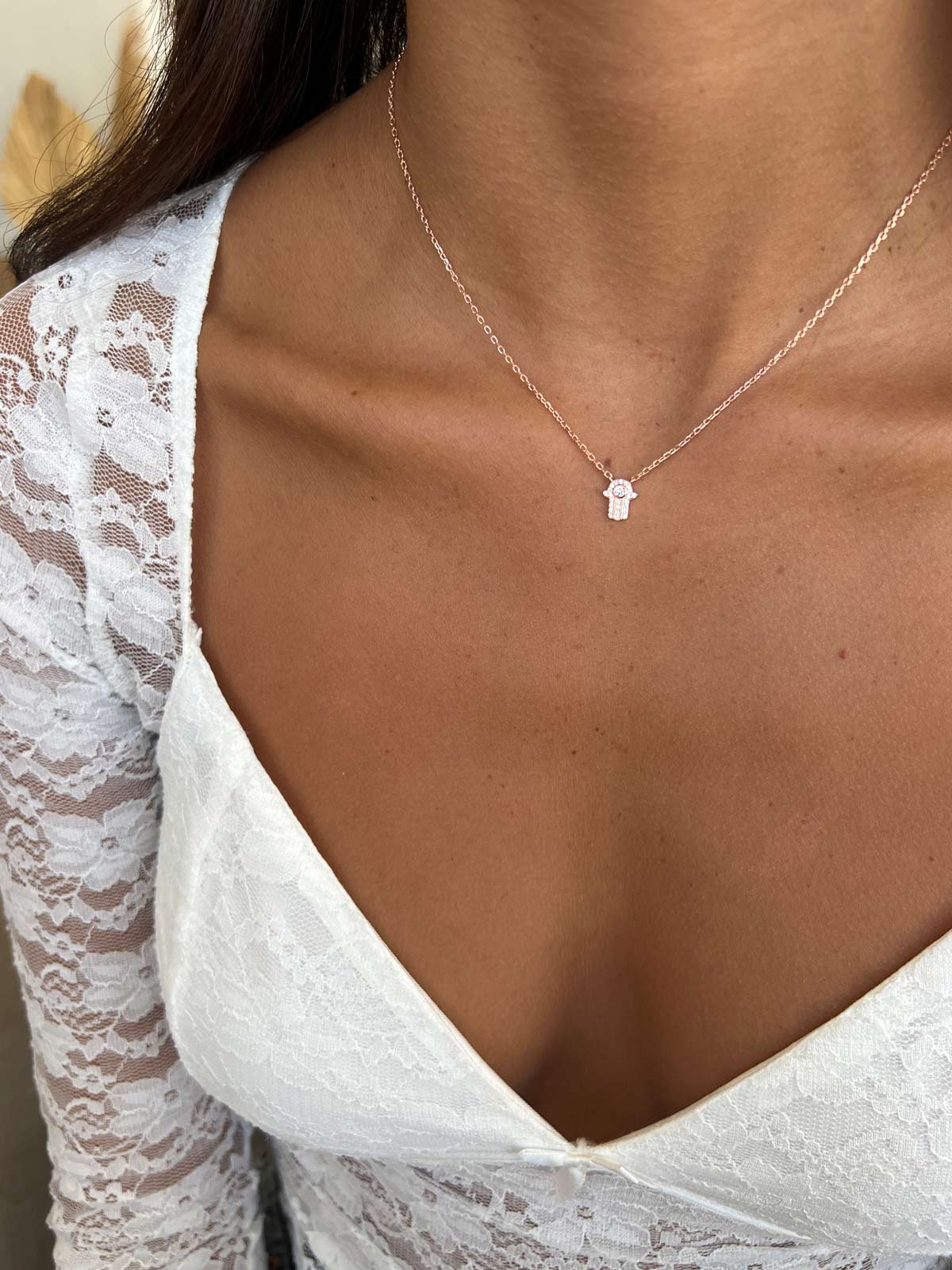 שרשרת צמודה חמסה